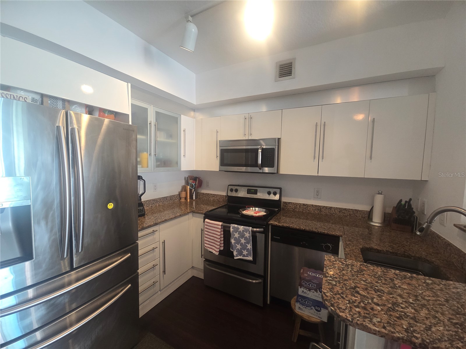 335 S Biscayne Boulevard #3400 Miami FL 33131 - MIAMI RIVER BISCAYNE BAY TB8516433 image9