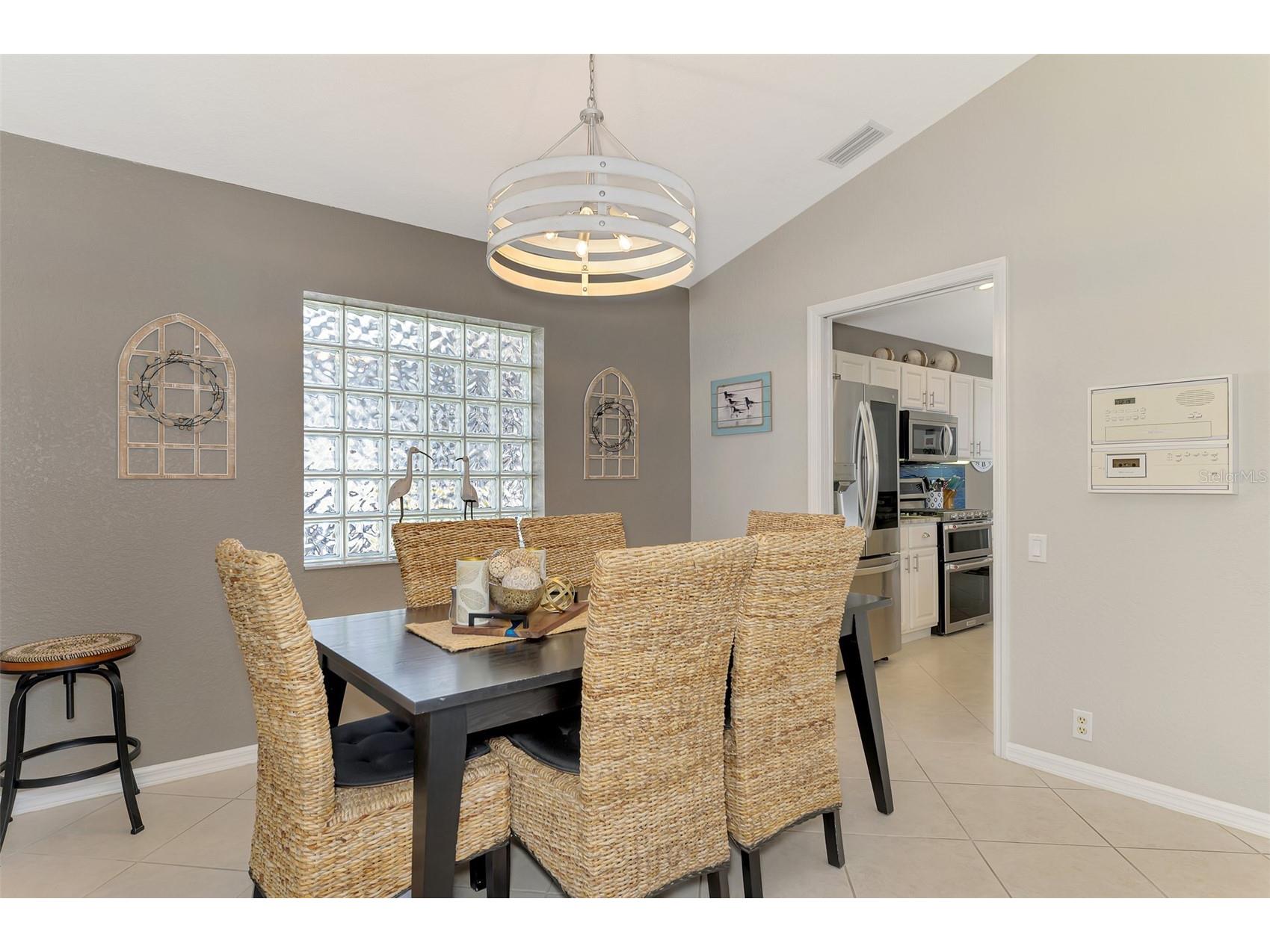 335 Saint George Court #1 Venice FL 34293 D6145894 image24