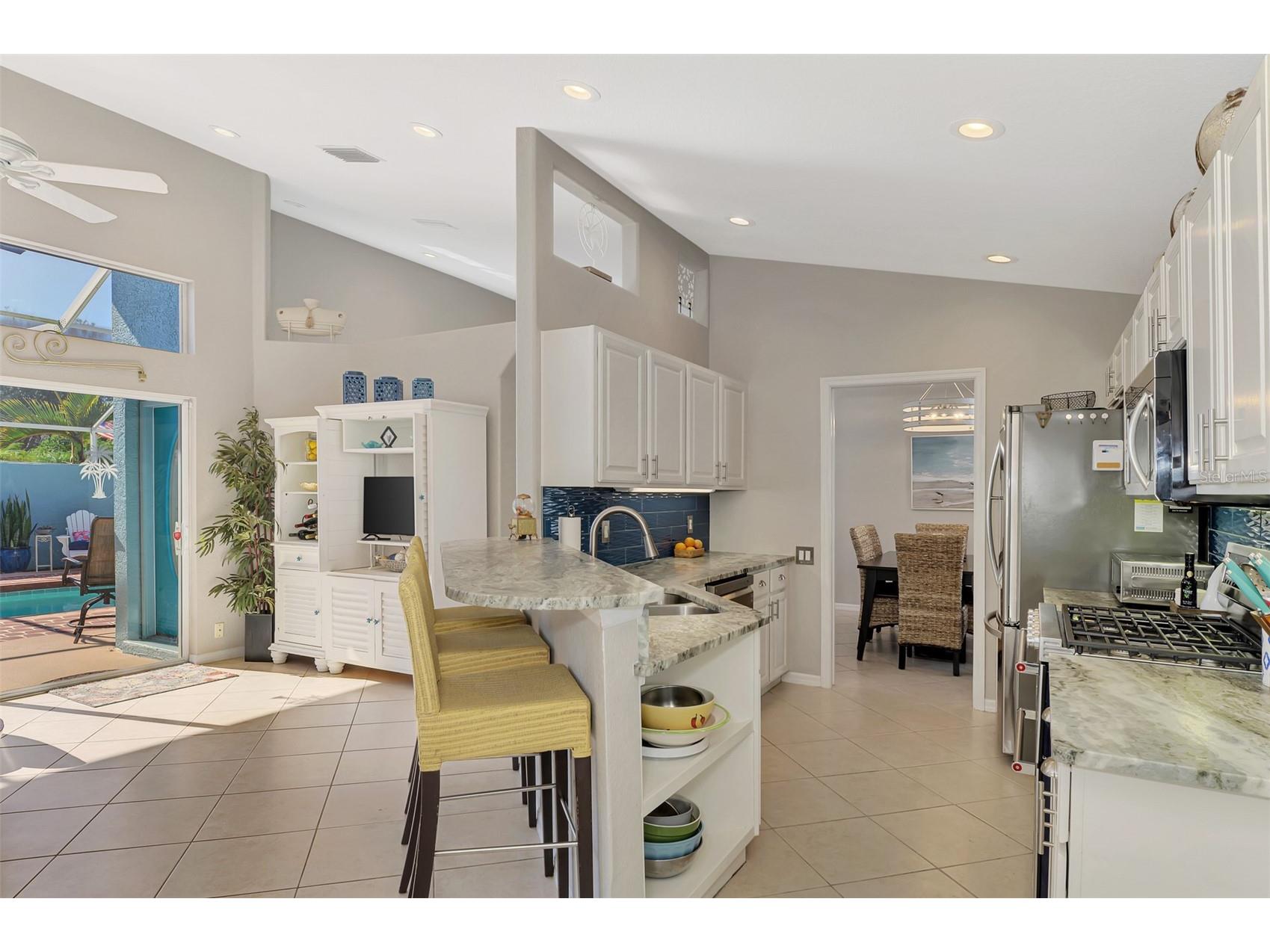 335 Saint George Court #1 Venice FL 34293 D6145894 image32