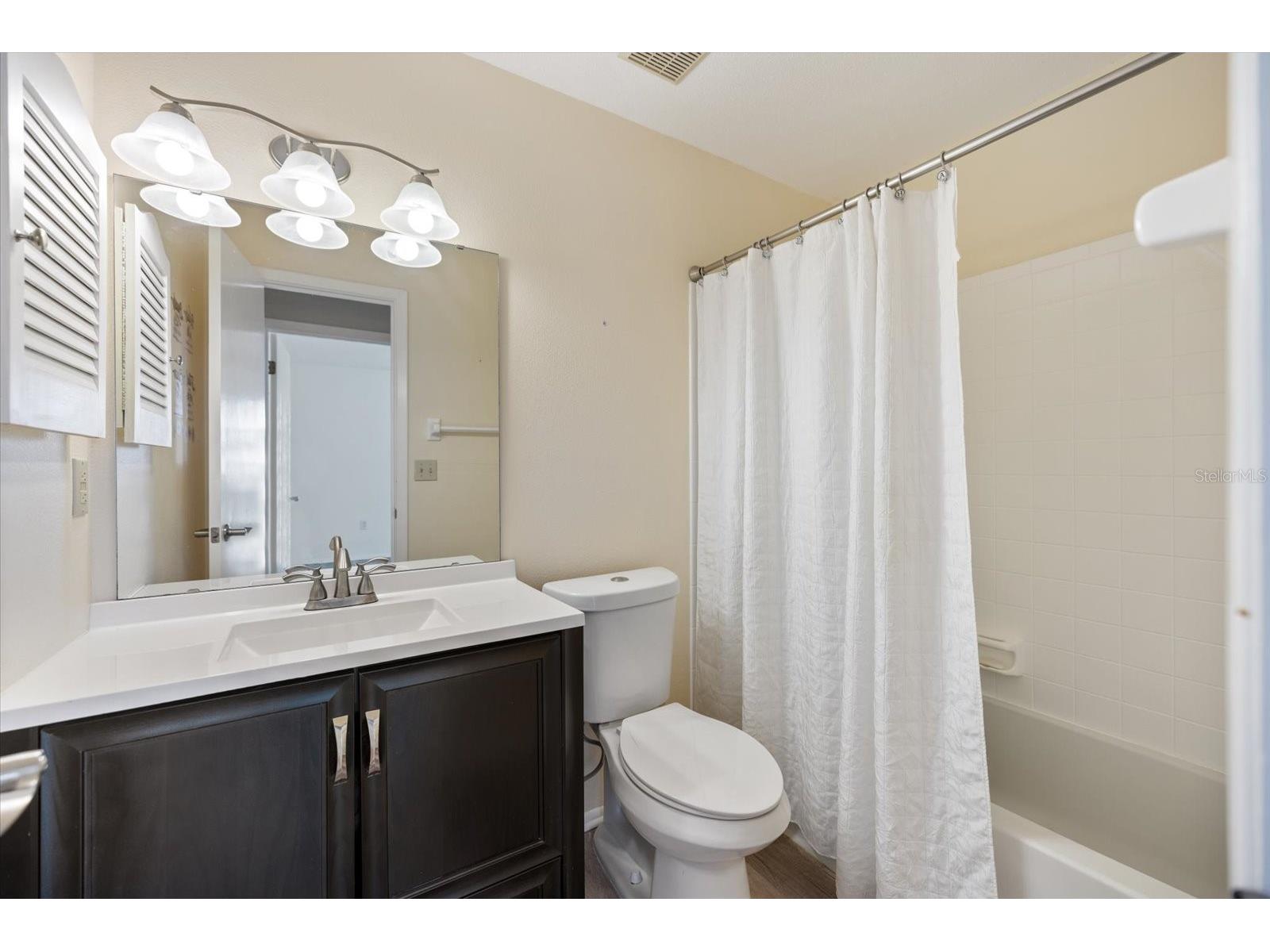 335 Three Lakes Lane #B Venice FL 34285 N6143492 image10
