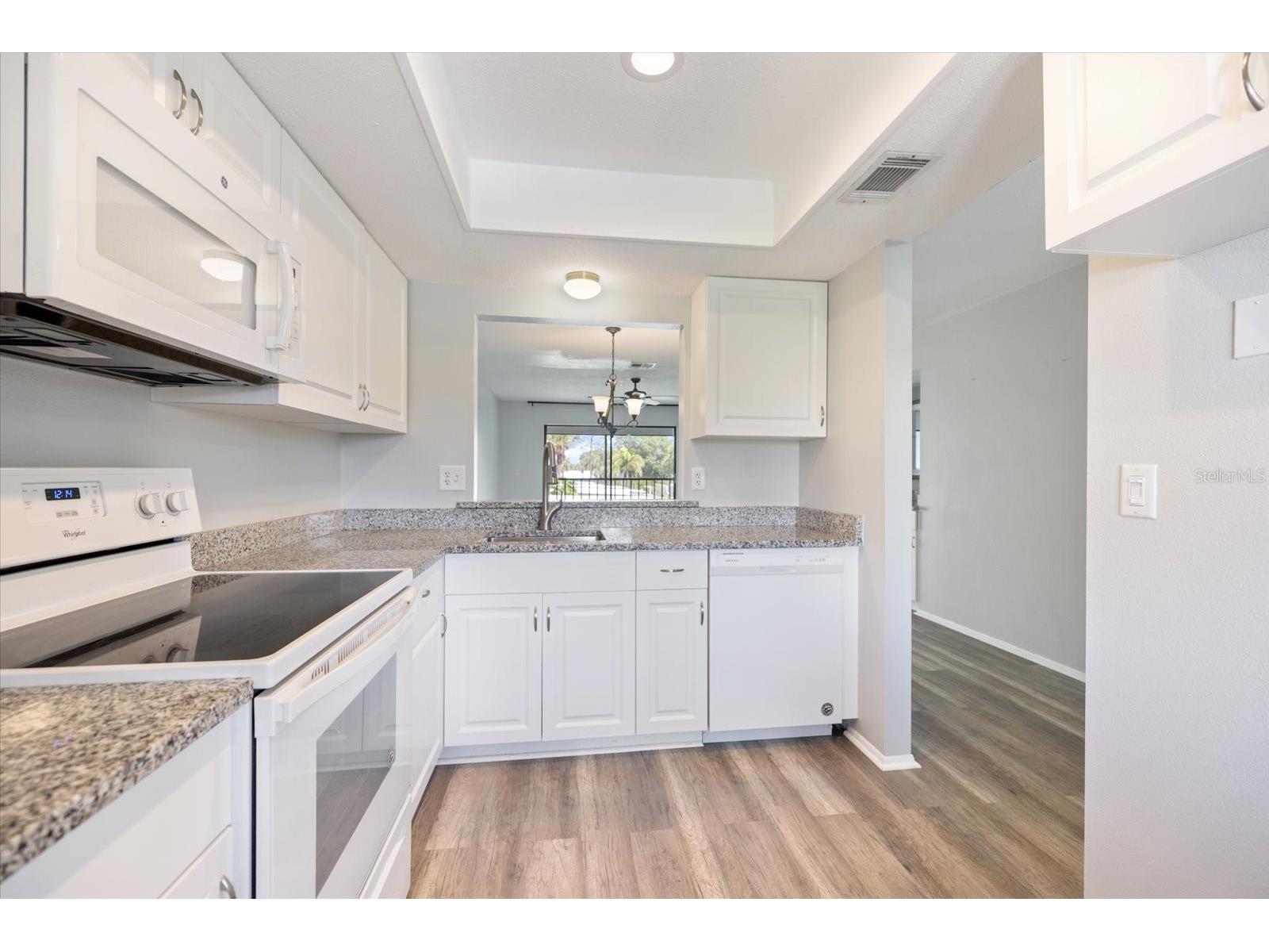 335 Three Lakes Lane #B Venice FL 34285 N6143492 image7