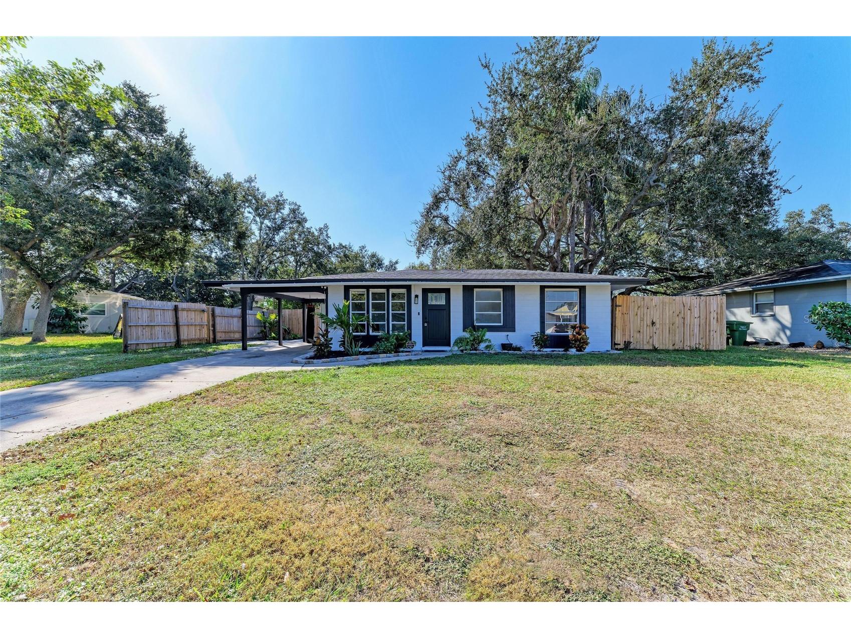 3350 Bailey Street Sarasota FL 34237 A4672239 image1