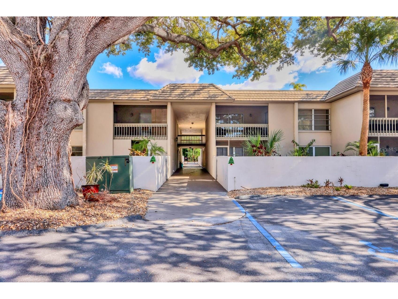 3350 S Osprey Avenue #211A Sarasota FL 34239 A4676199 image24