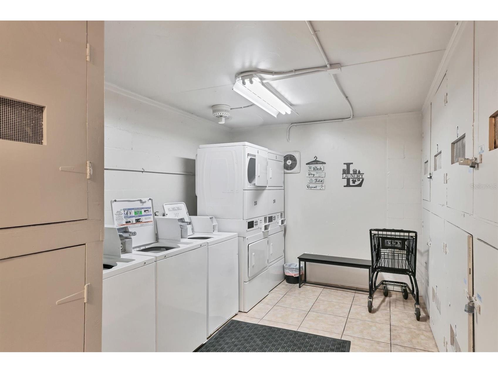 3350 S Osprey Avenue #211A Sarasota FL 34239 A4676199 image27