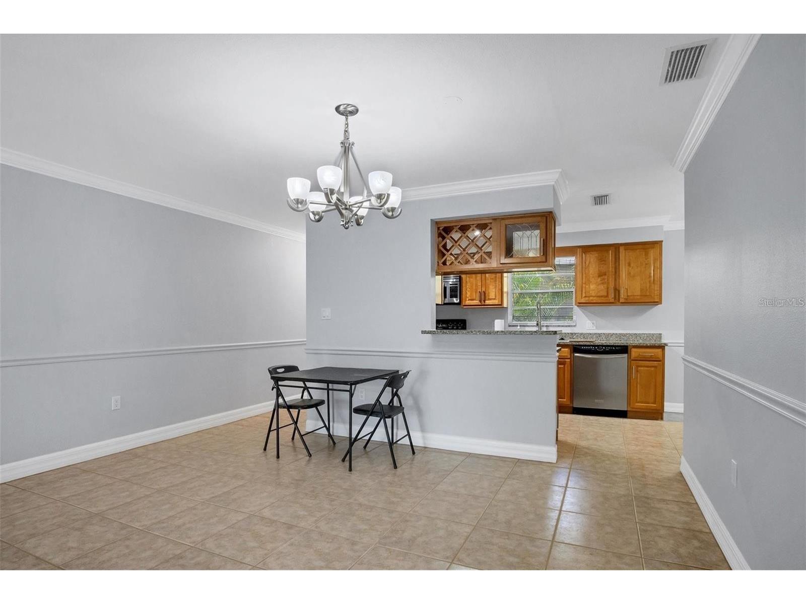 3350 S Osprey Avenue #211A Sarasota FL 34239 A4676199 image6