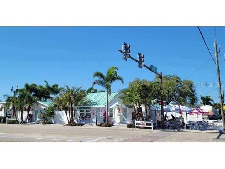 3351 Bahia Vista Street Sarasota FL 34239 R4910731 image1