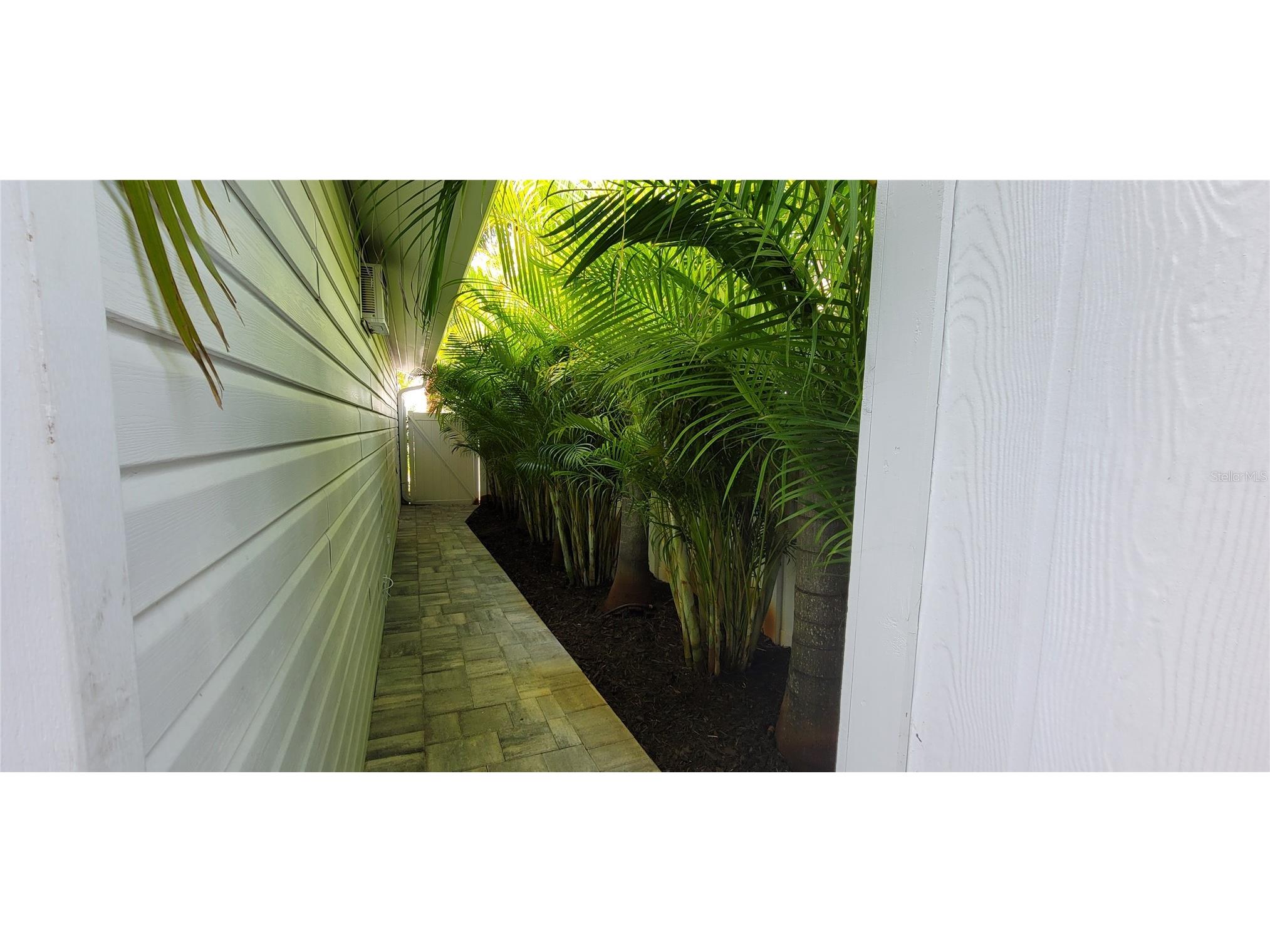 3351 Bahia Vista Street Sarasota FL 34239 R4910731 image35