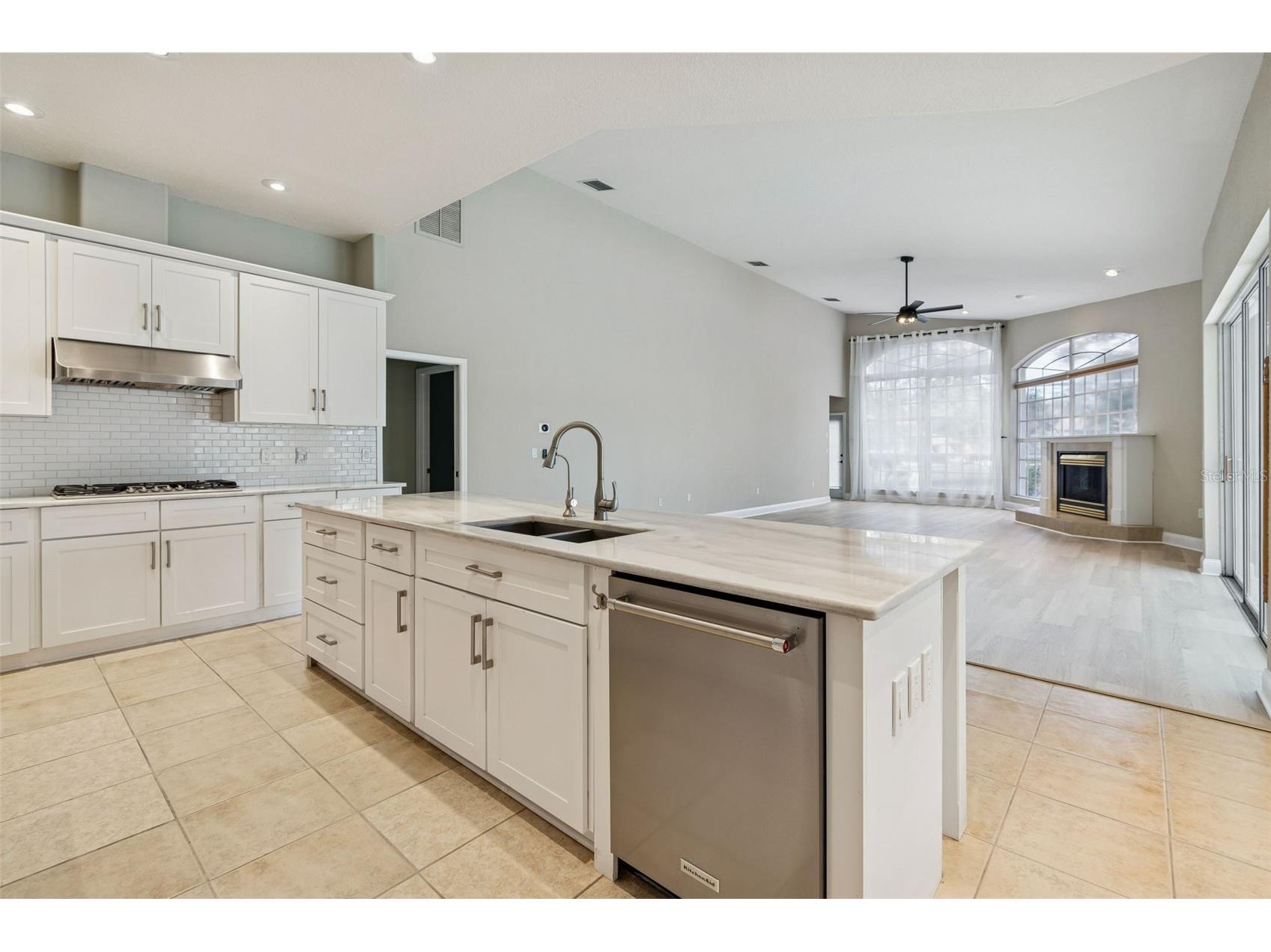 3351 Bristol Place Tarpon Springs FL 34688 TB8482613 image37