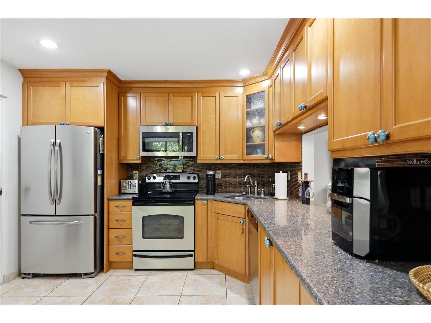 3351 Thornwood Road #3351 Sarasota FL 34231 A4687754 image8