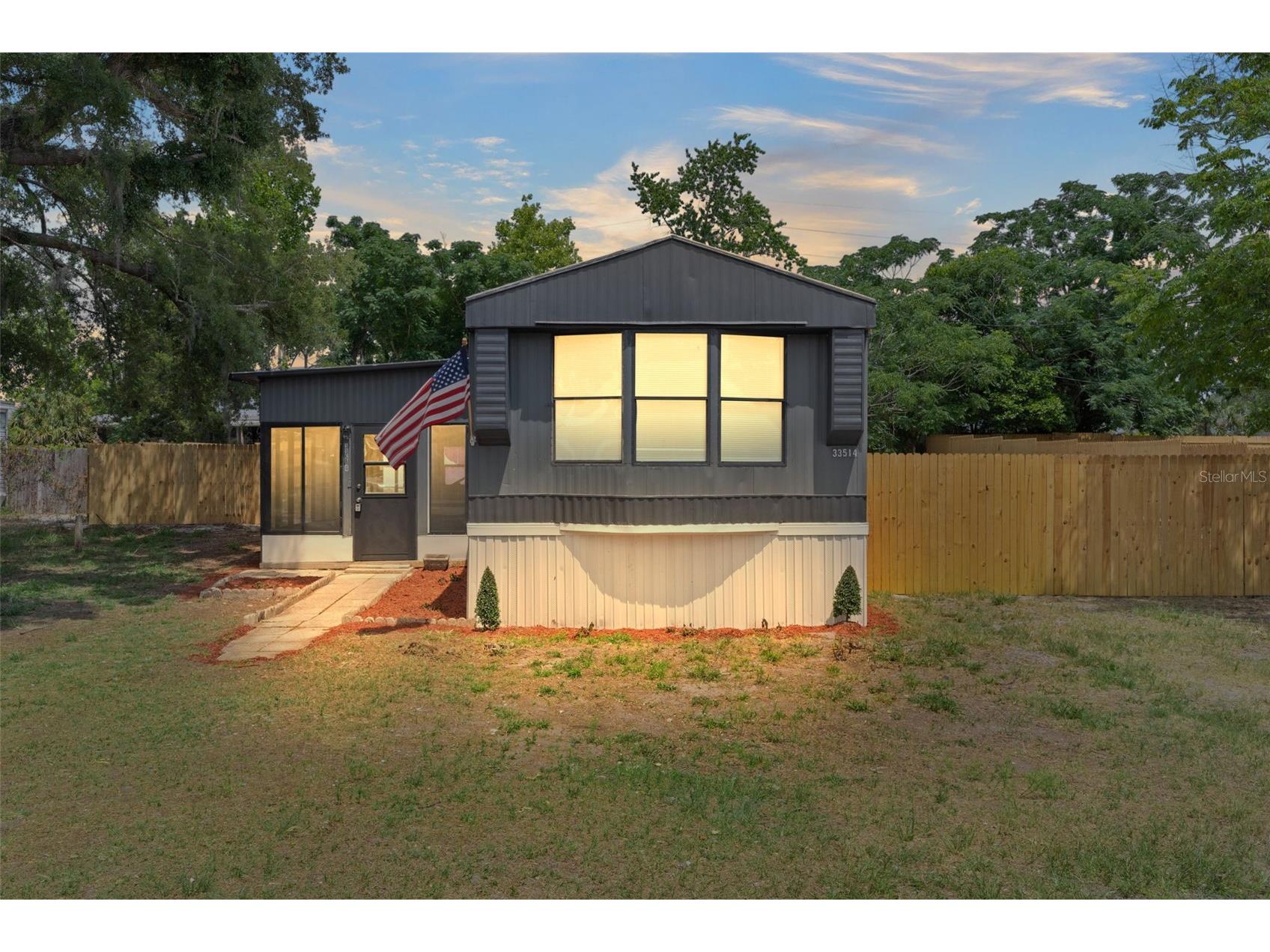 33514 Luana Court Leesburg FL 34788 O6406564 image1