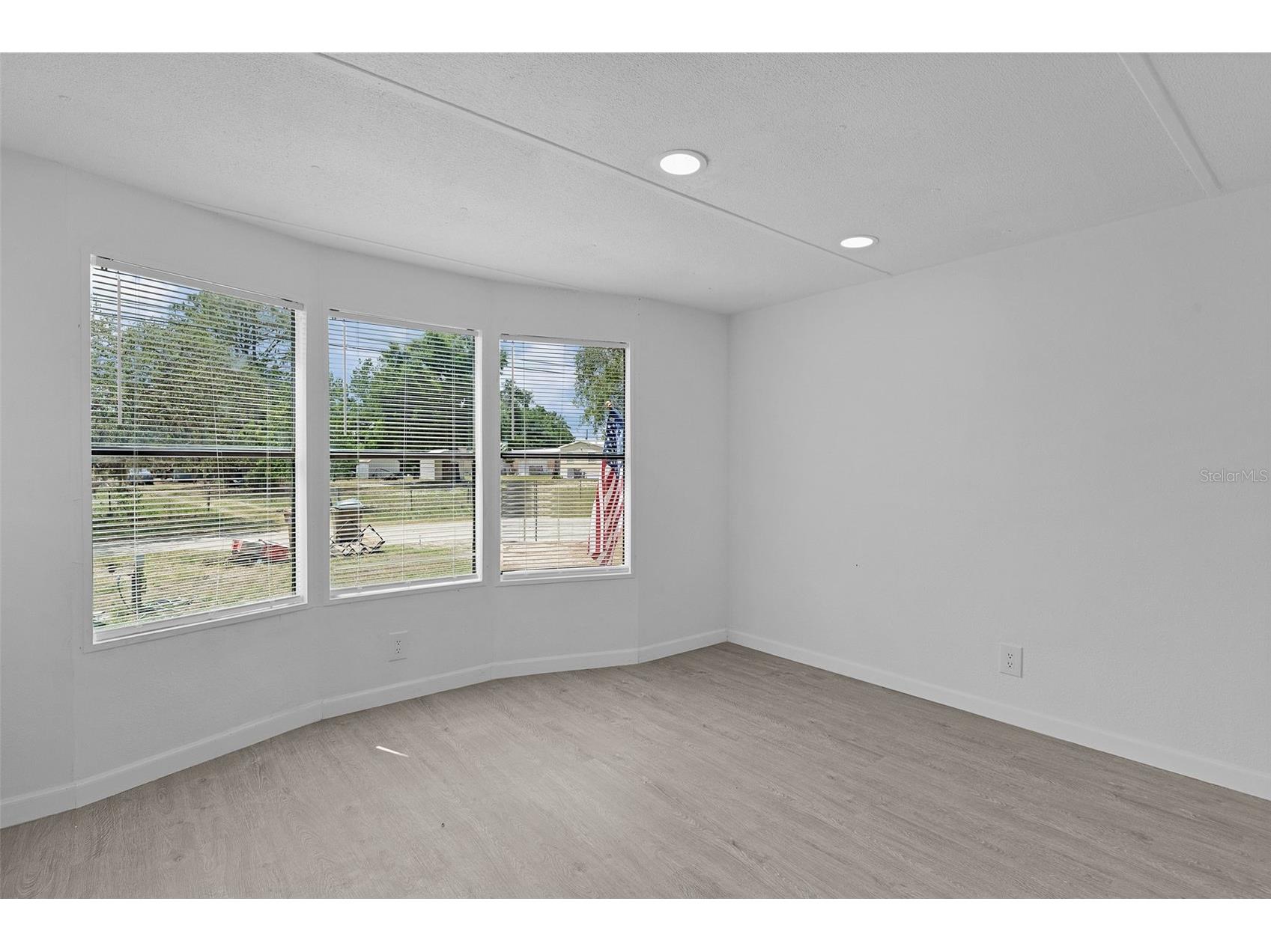 33514 Luana Court Leesburg FL 34788 O6406564 image22