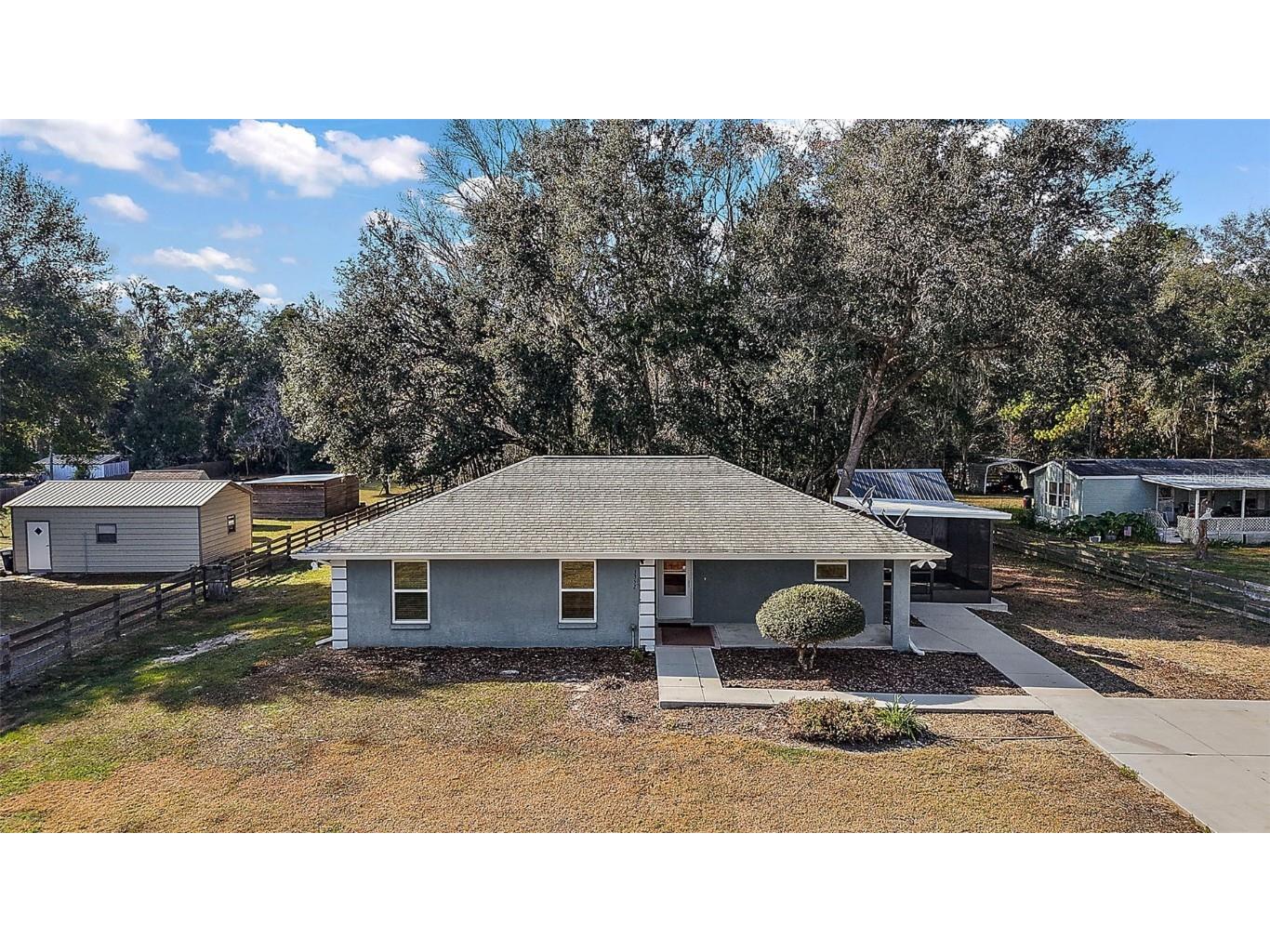 3352 NE 31st Terrace Wildwood FL 34785 G5091160 image1