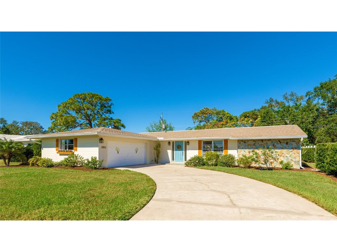 3353 Kenmore Drive Sarasota FL 34231 A4630240 image1