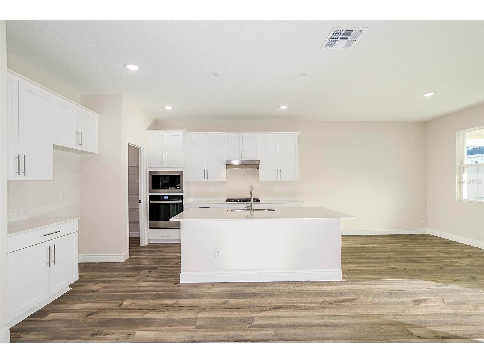 33554 Hammock Beach Way Dade City FL 33525 TB8528170 image12