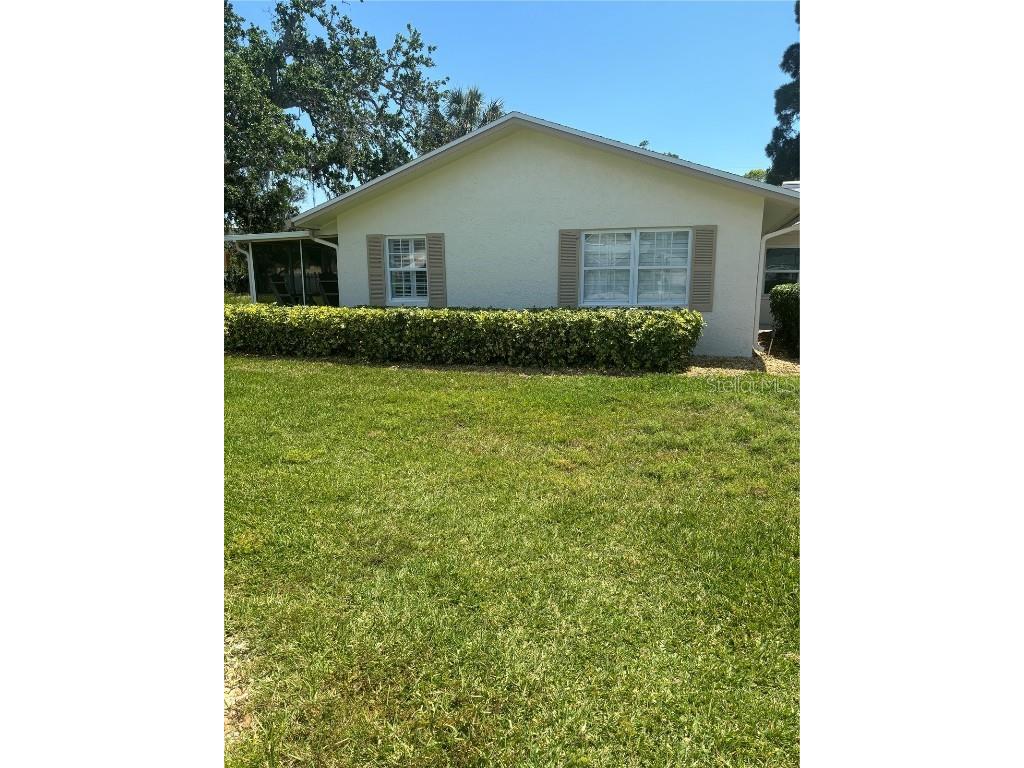 3357 38th Street S #A Saint Petersburg FL 33711 - CLAM BAYOU U8240013 image1