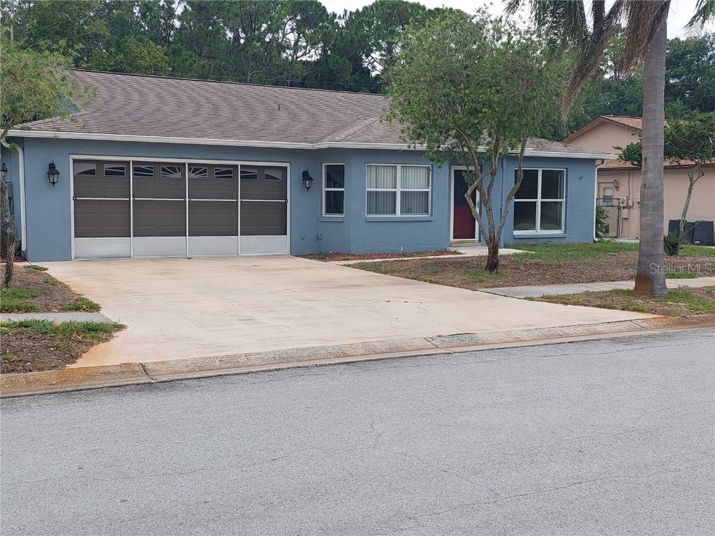 3358 Glenside Drive Holiday FL 34690 W7856437 image1