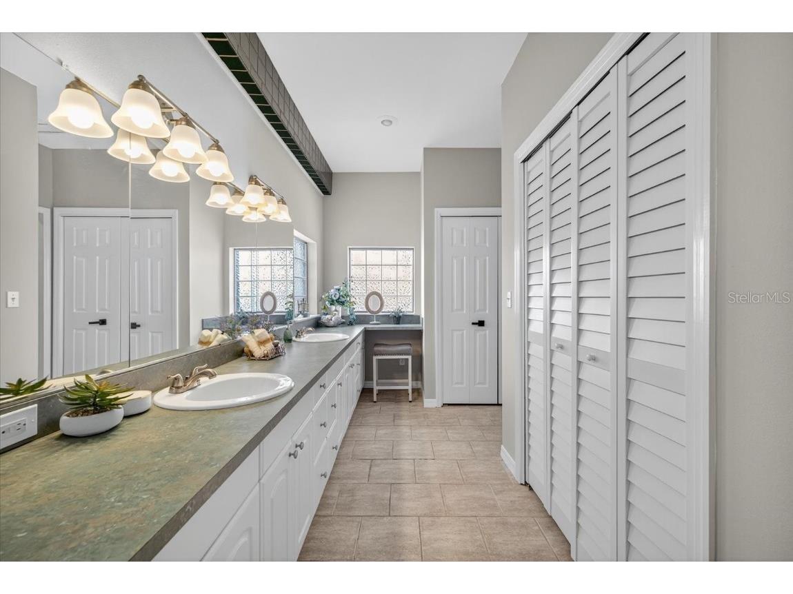 3358 Seaway Drive New Port Richey FL 34652 - GULF OF AMERICA W7878201 image37