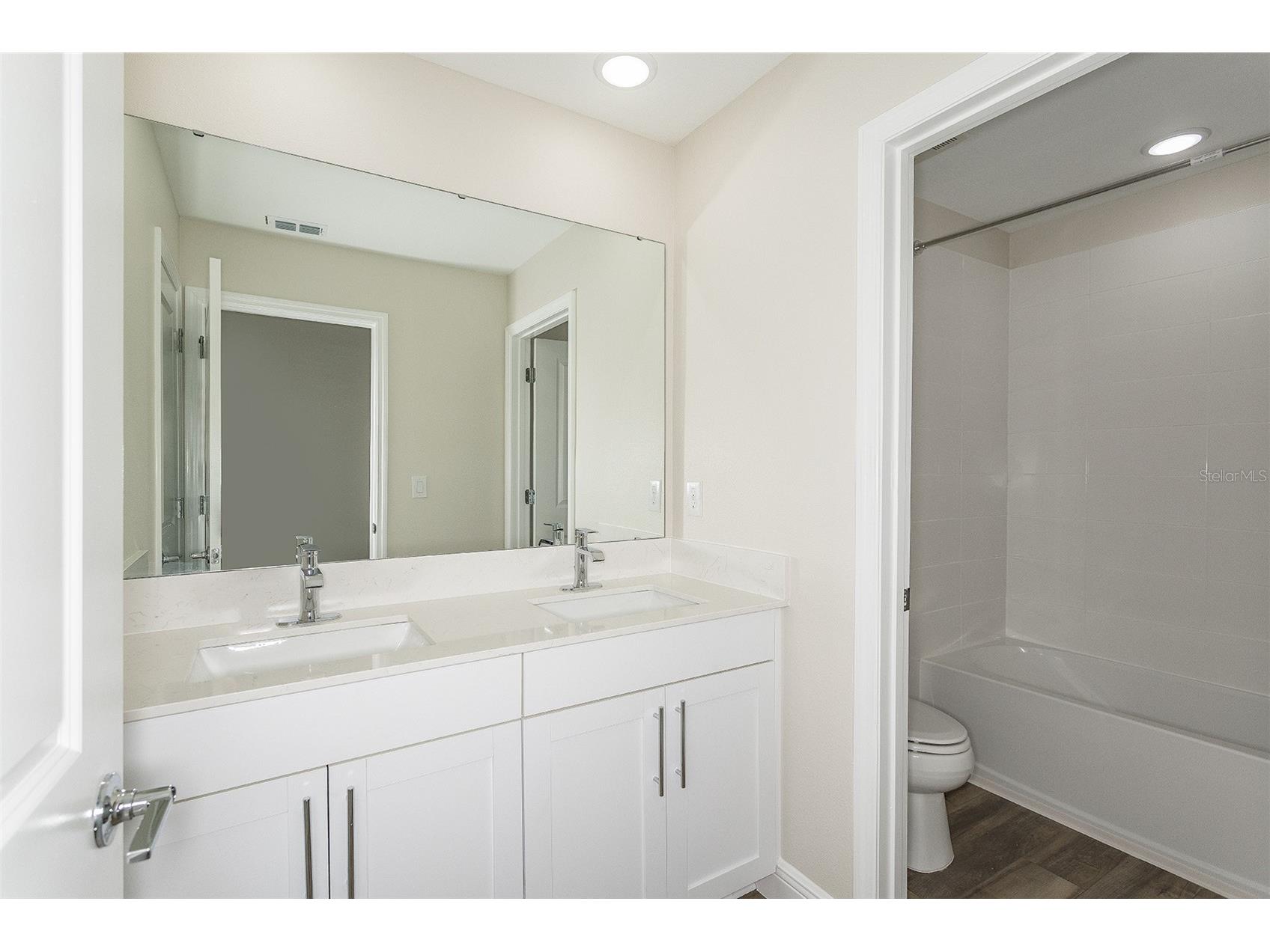 33580 Hammock Beach Way Dade City FL 33525 TB8514223 image23