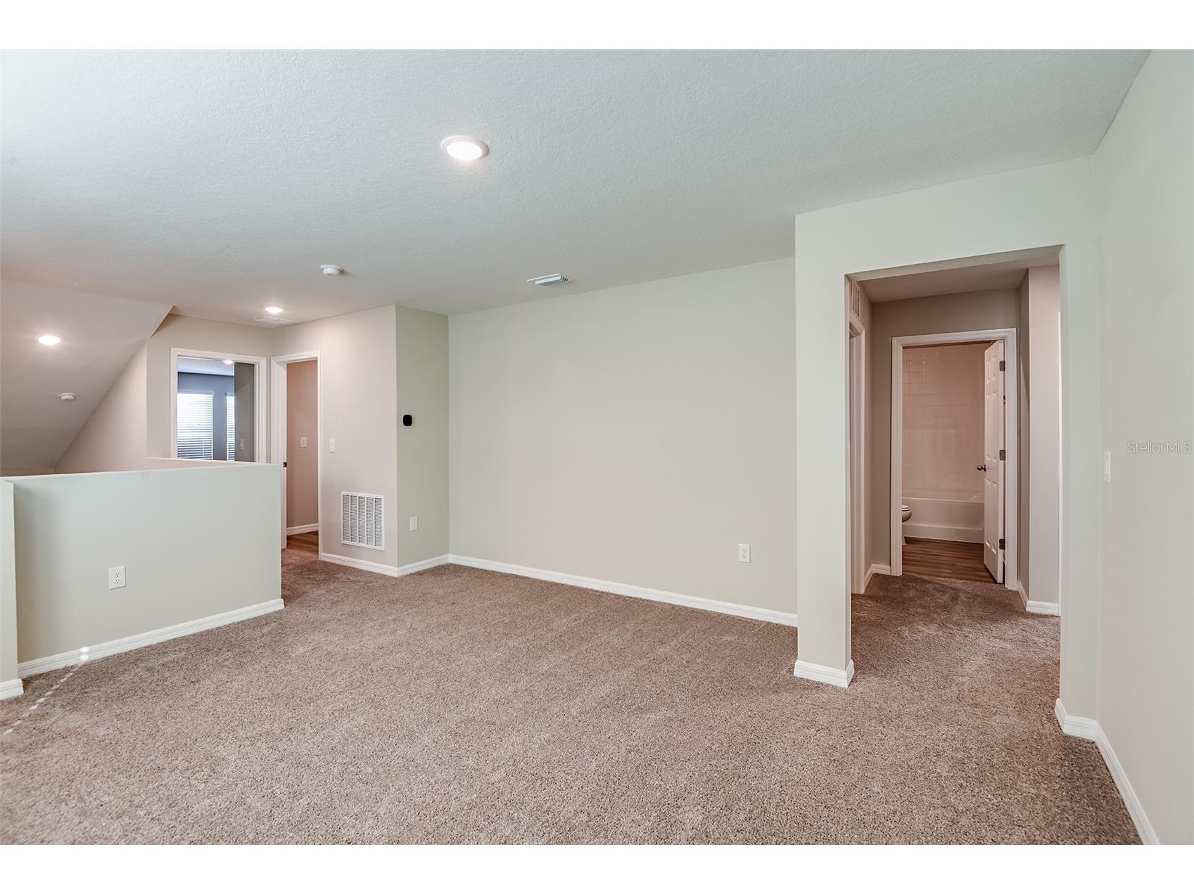 33583 Noble Creek Place Dade City FL 33525 TB8505375 image25