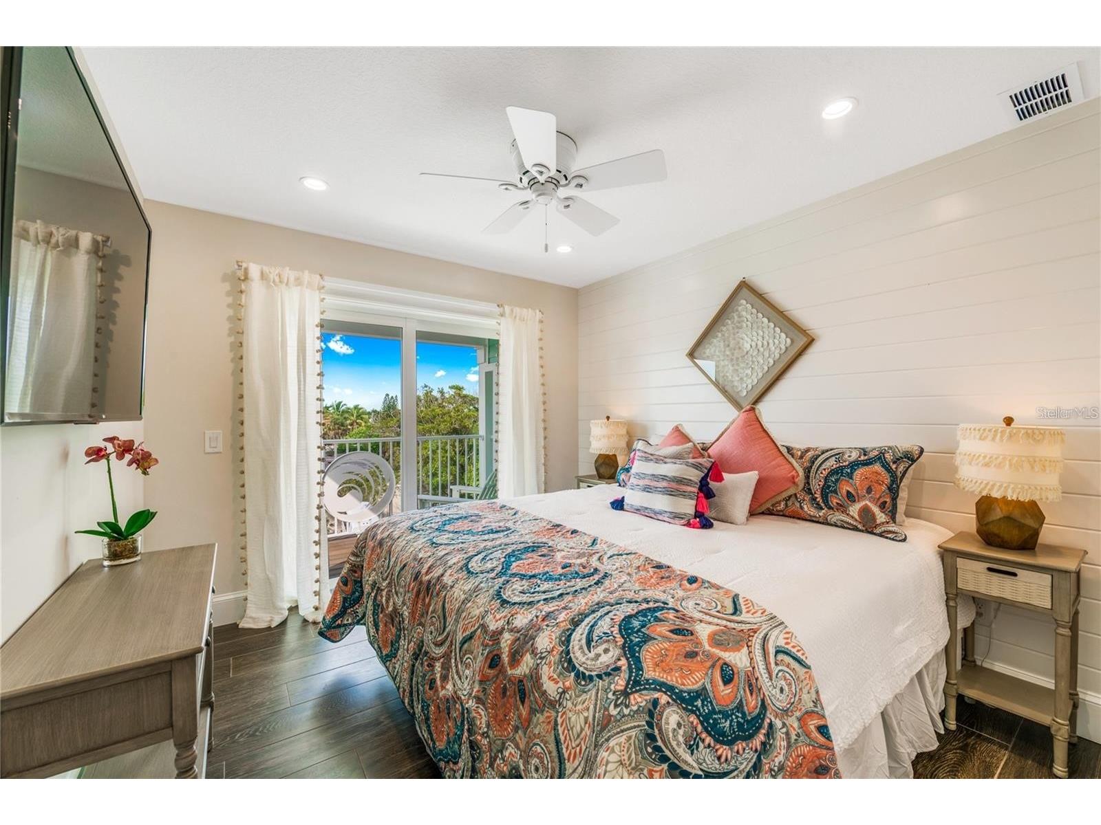 336 Avenida De Mayo Sarasota FL 34242 A4687301 image30