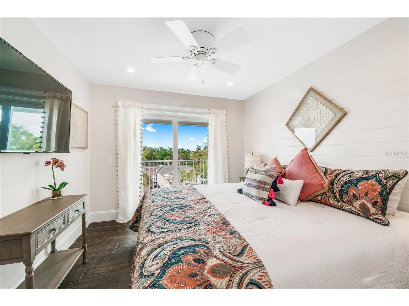 336 Avenida De Mayo Sarasota FL 34242 A4687301 image31