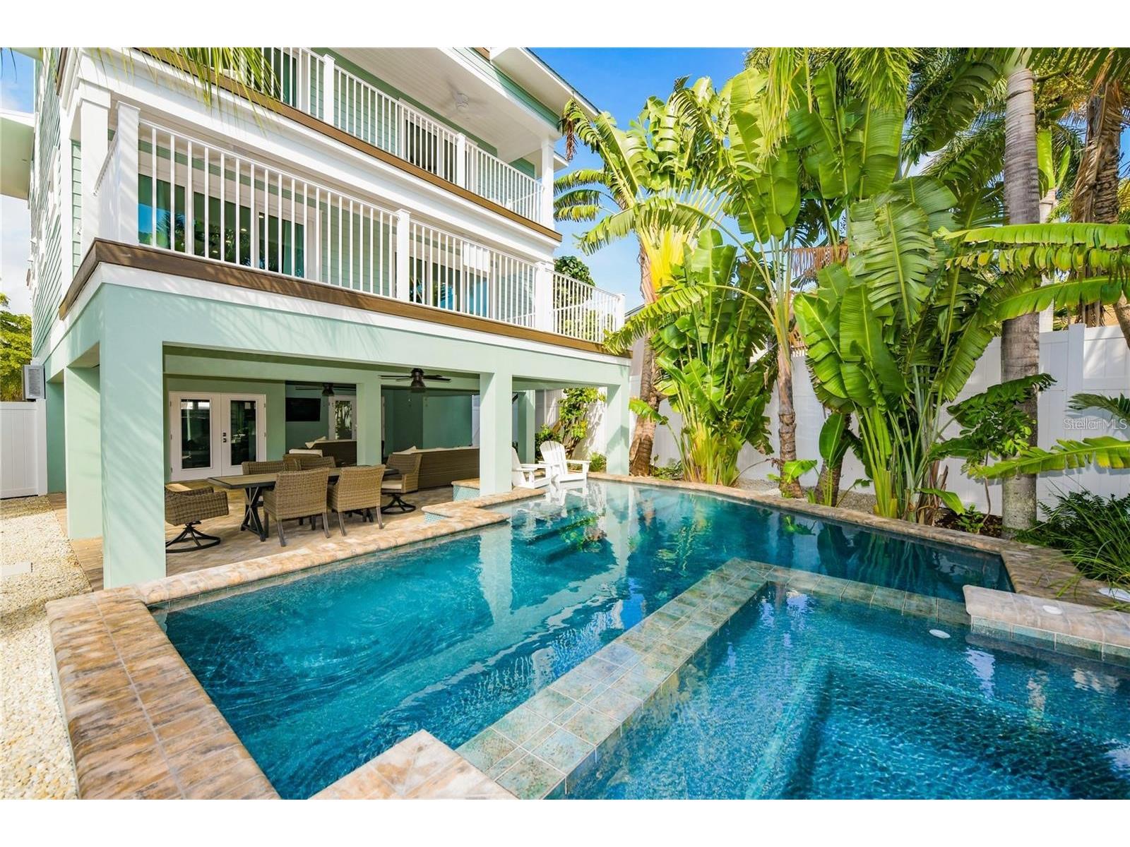 336 Avenida De Mayo Sarasota FL 34242 A4687301 image52