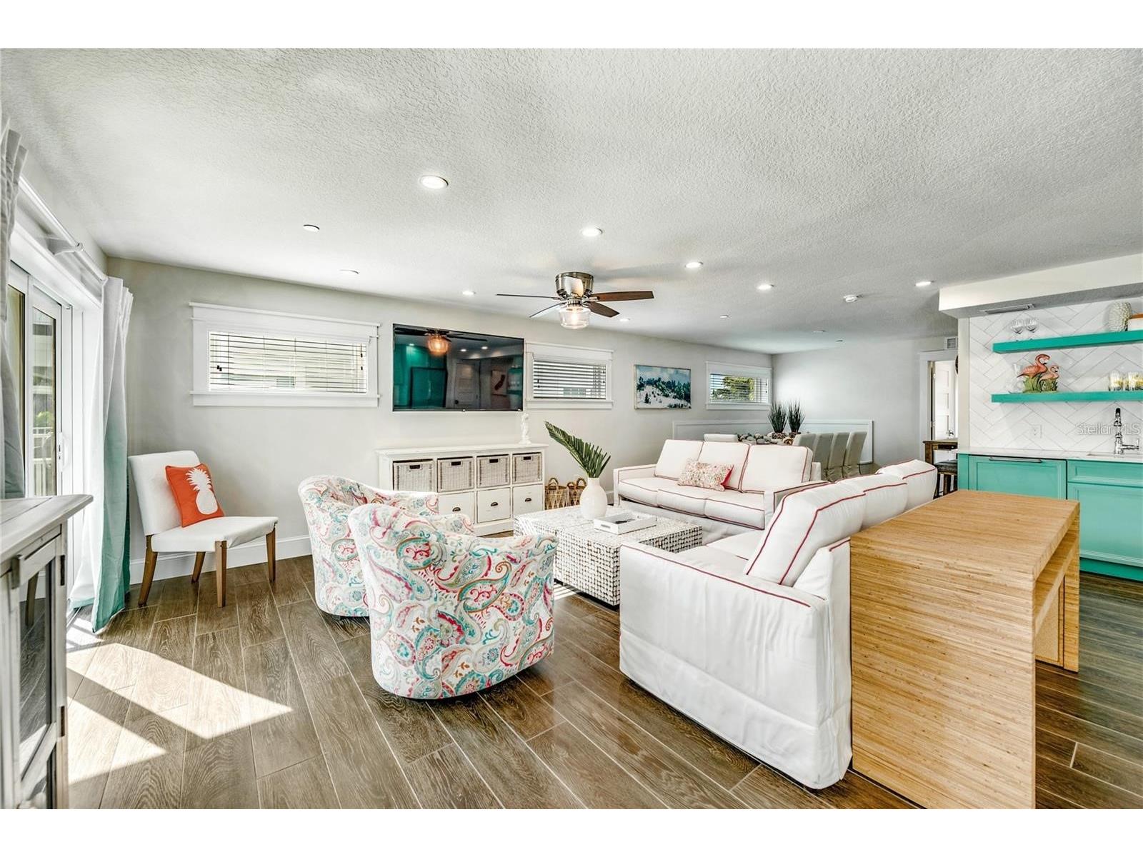 336 Avenida De Mayo Sarasota FL 34242 A4687301 image6