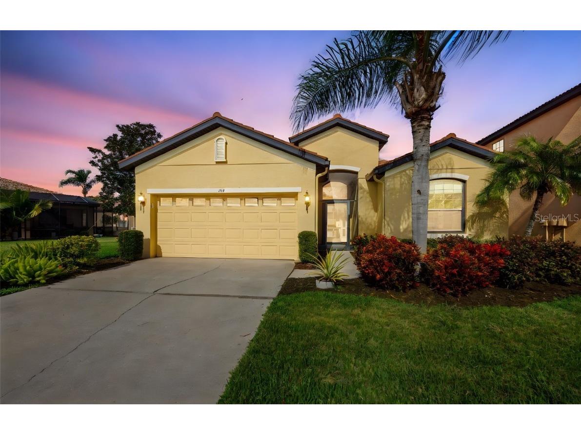 336 Silver Falls Drive Apollo Beach FL 33572 - POND TB8456223 image1