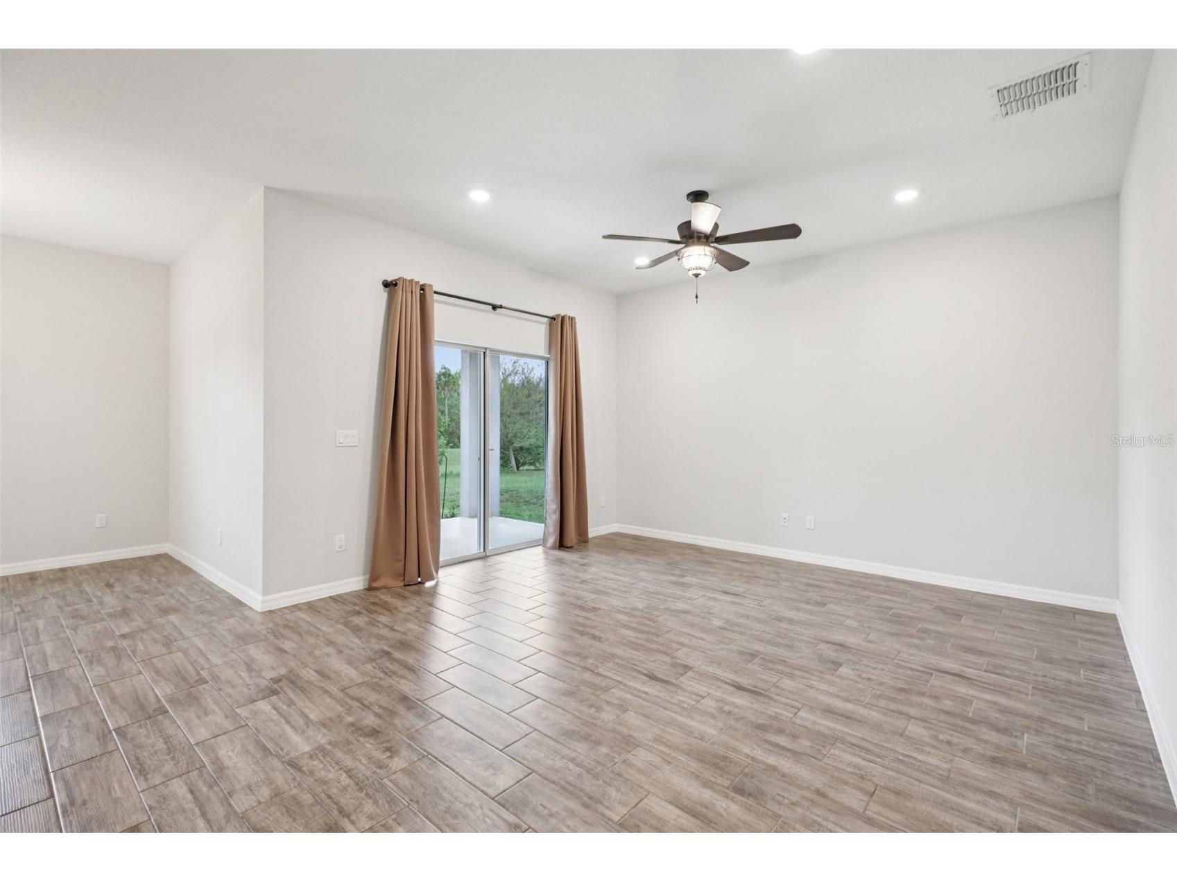 3360 Curlew Avenue Leesburg FL 34748 O6389048 image5