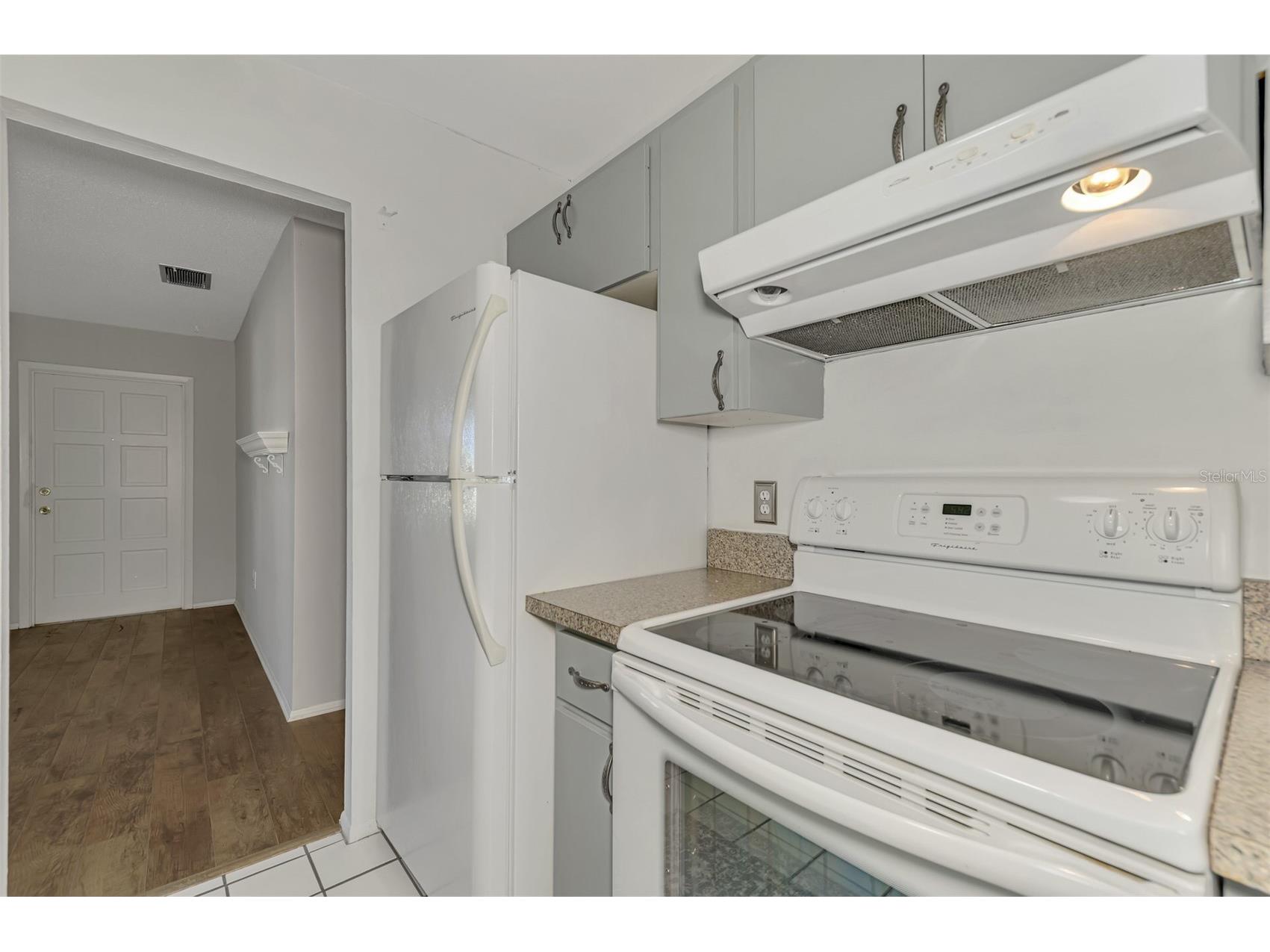 3360 Ramblewood Drive S #8 Sarasota FL 34237 A4693442 image15