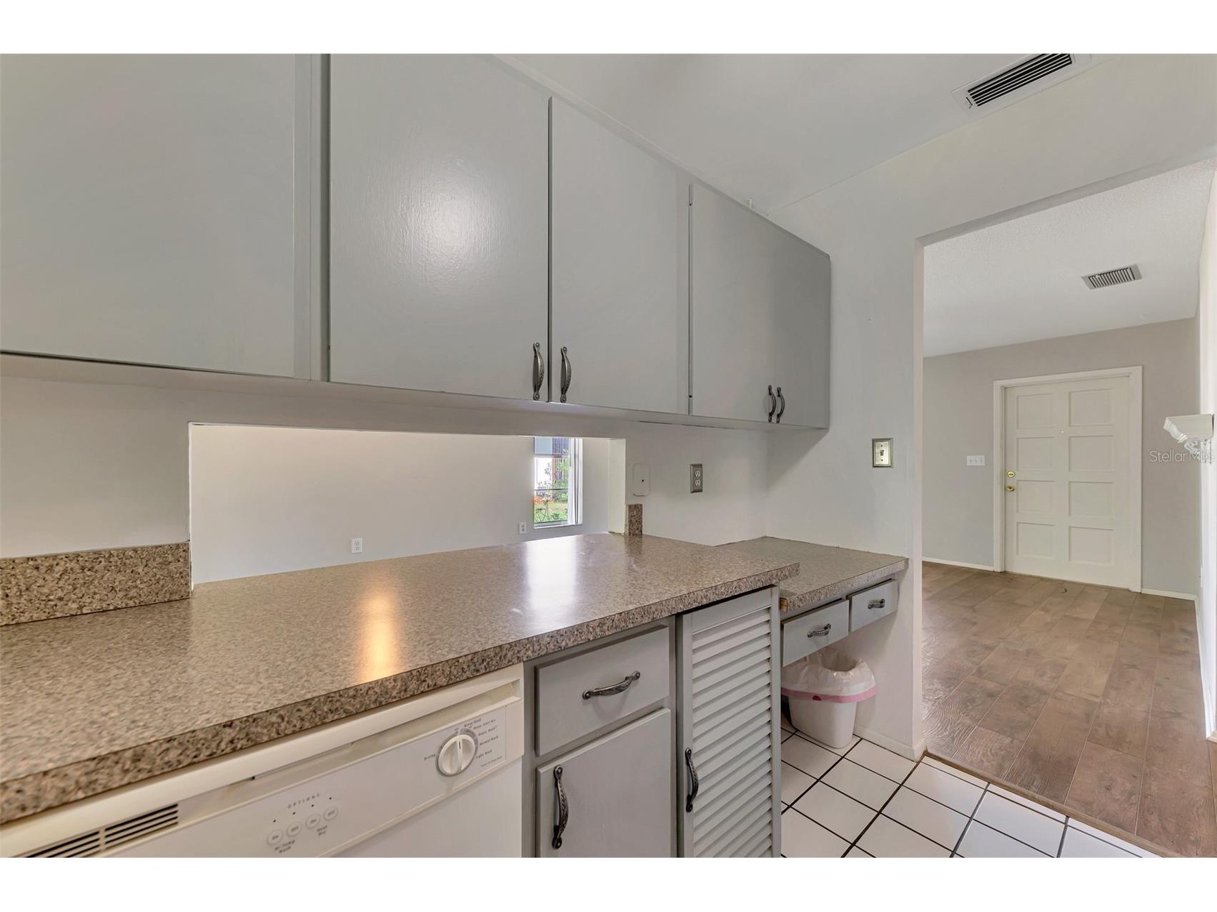 3360 Ramblewood Drive S #8 Sarasota FL 34237 A4693442 image16