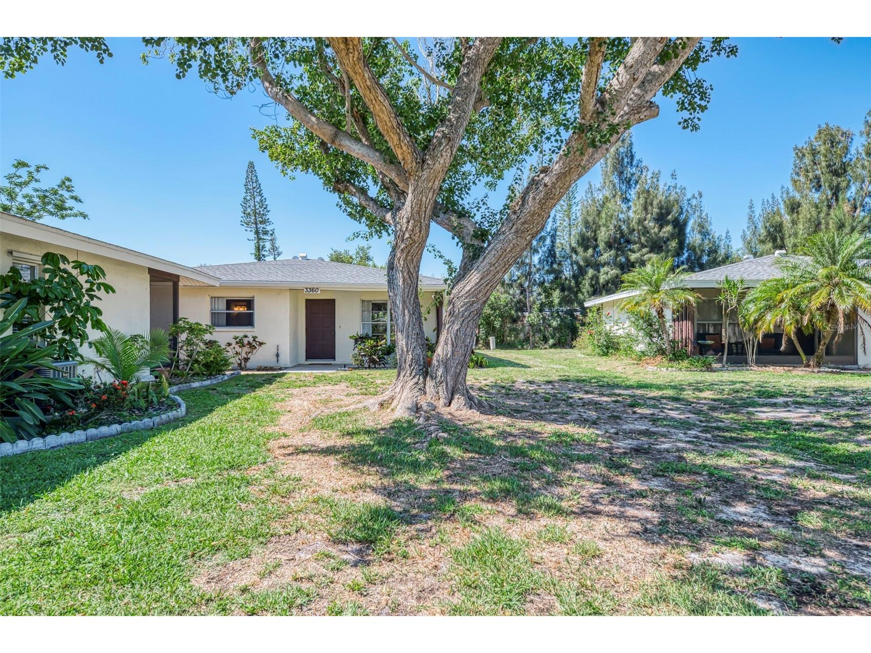 3360 Ramblewood Drive S #8 Sarasota FL 34237 A4693442 image2