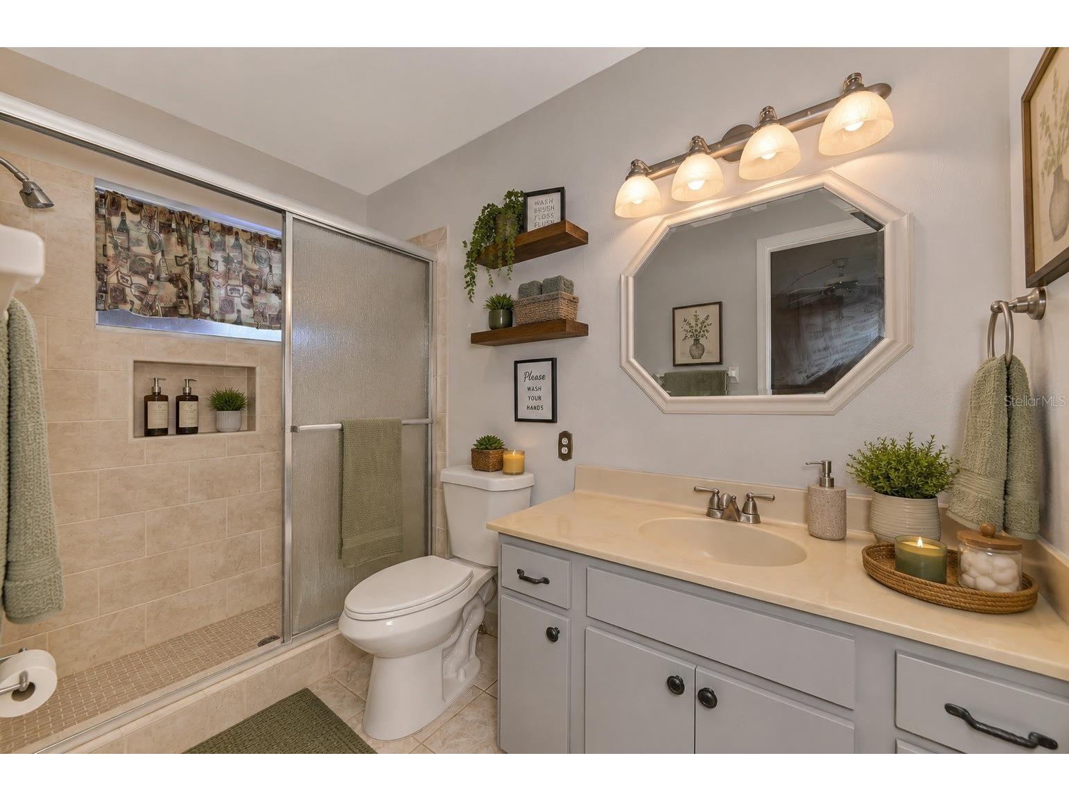 3360 Ramblewood Drive S #8 Sarasota FL 34237 A4693442 image23