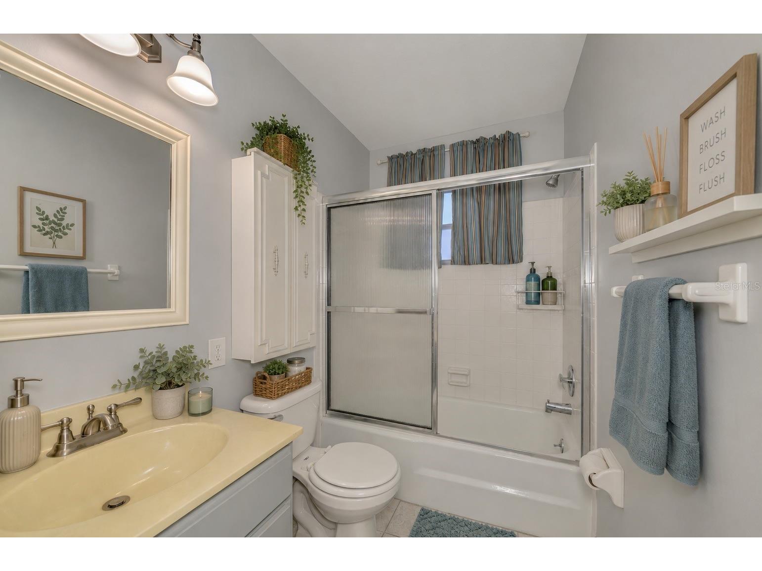 3360 Ramblewood Drive S #8 Sarasota FL 34237 A4693442 image28