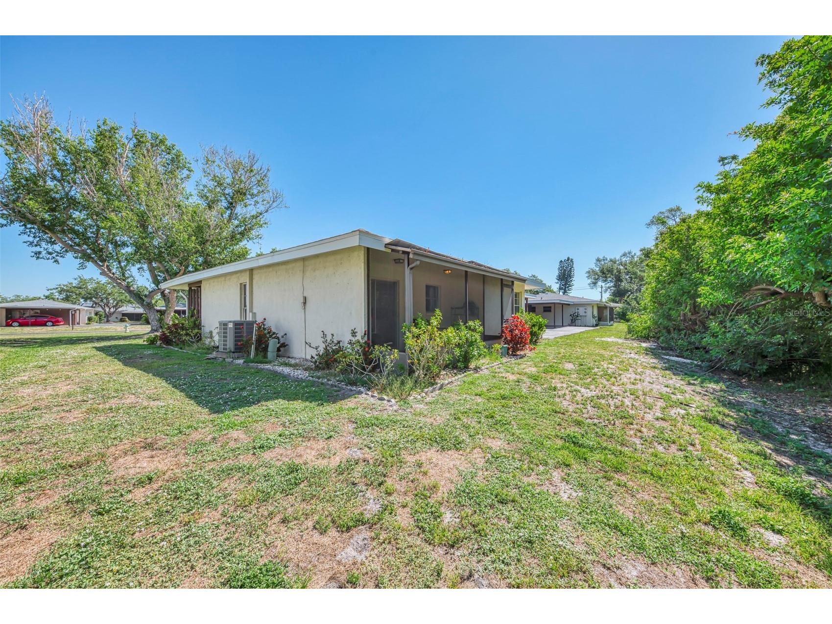 3360 Ramblewood Drive S #8 Sarasota FL 34237 A4693442 image33