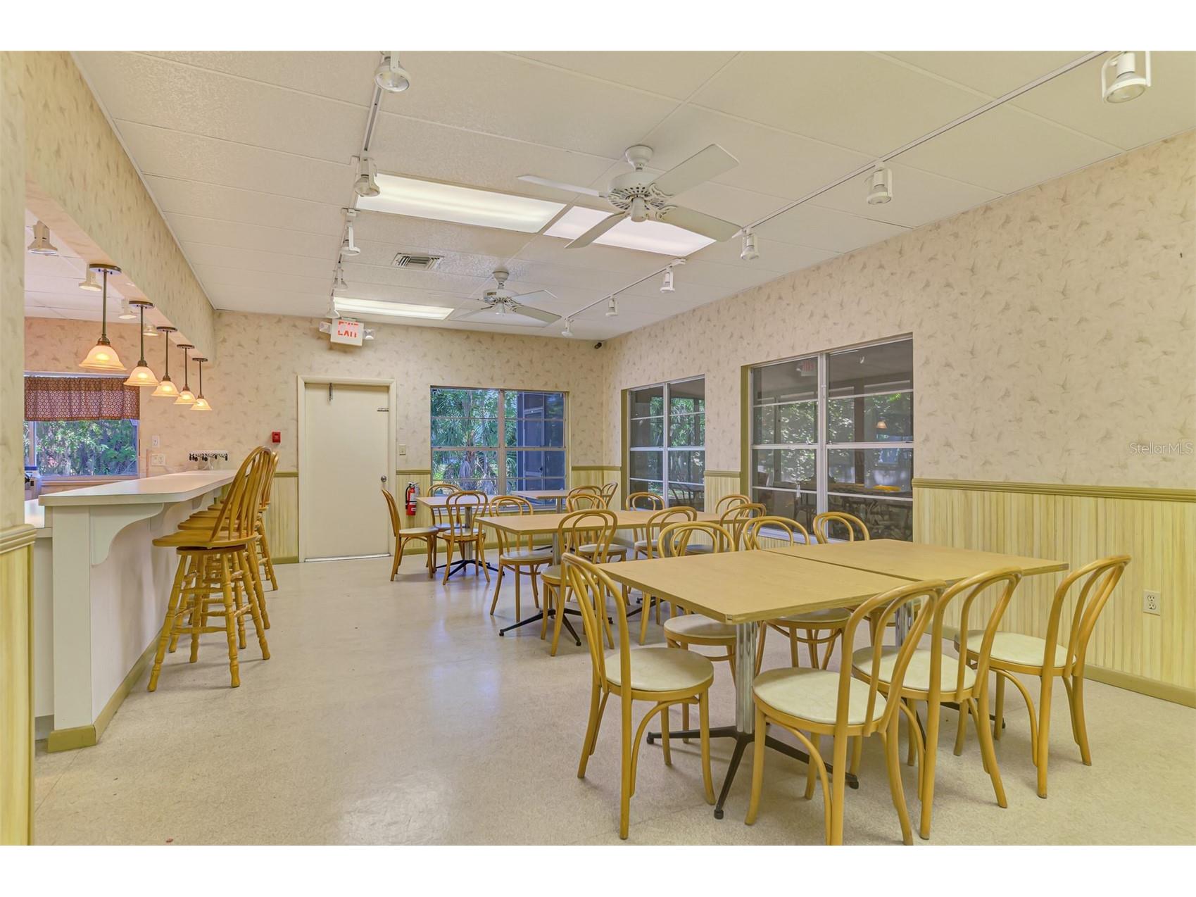 3360 Ramblewood Drive S #8 Sarasota FL 34237 A4693442 image45