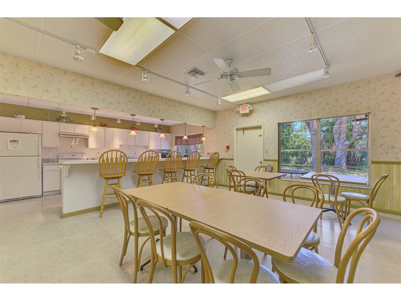 3360 Ramblewood Drive S #8 Sarasota FL 34237 A4693442 image46