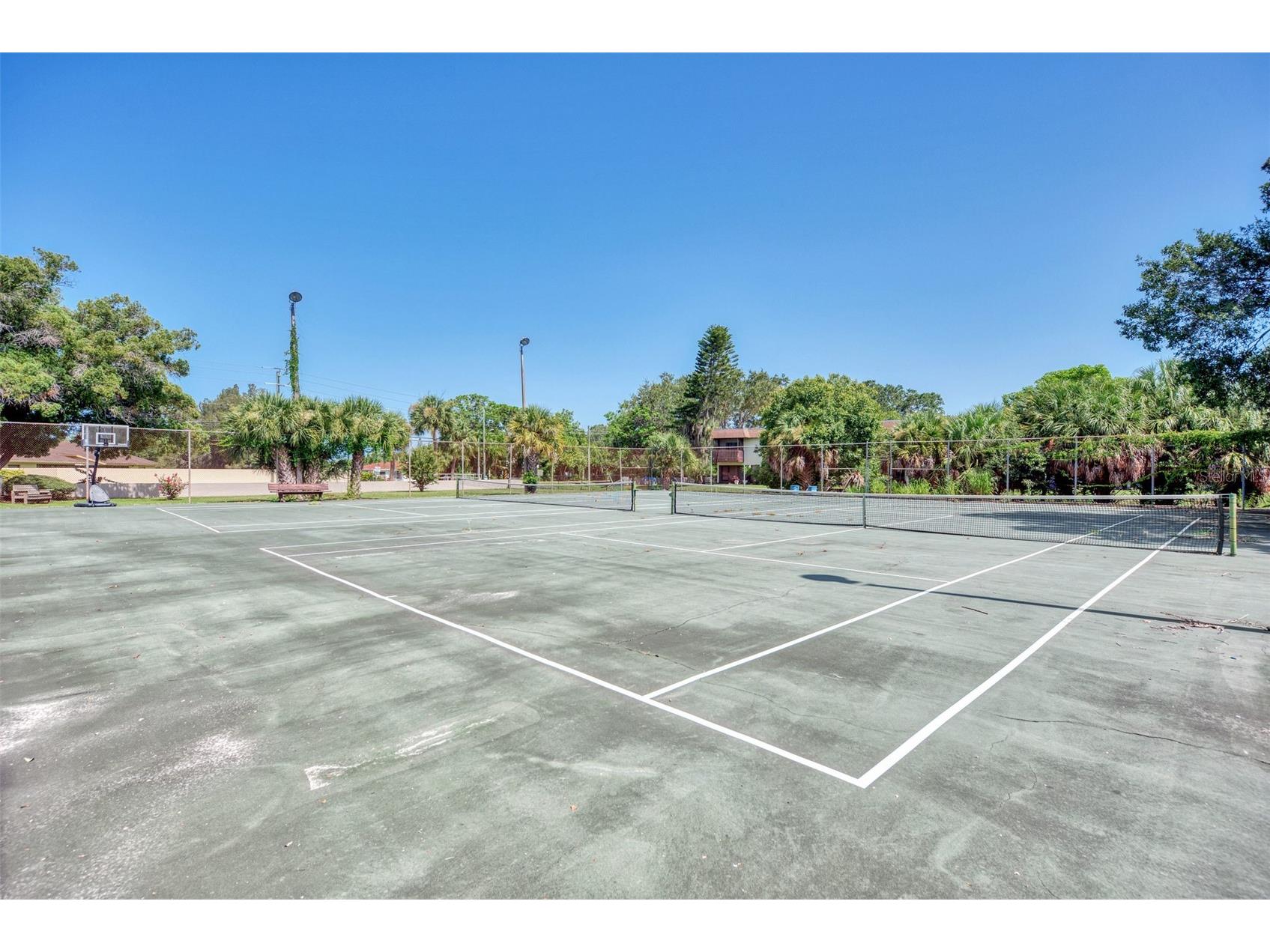 3360 Ramblewood Drive S #8 Sarasota FL 34237 A4693442 image49