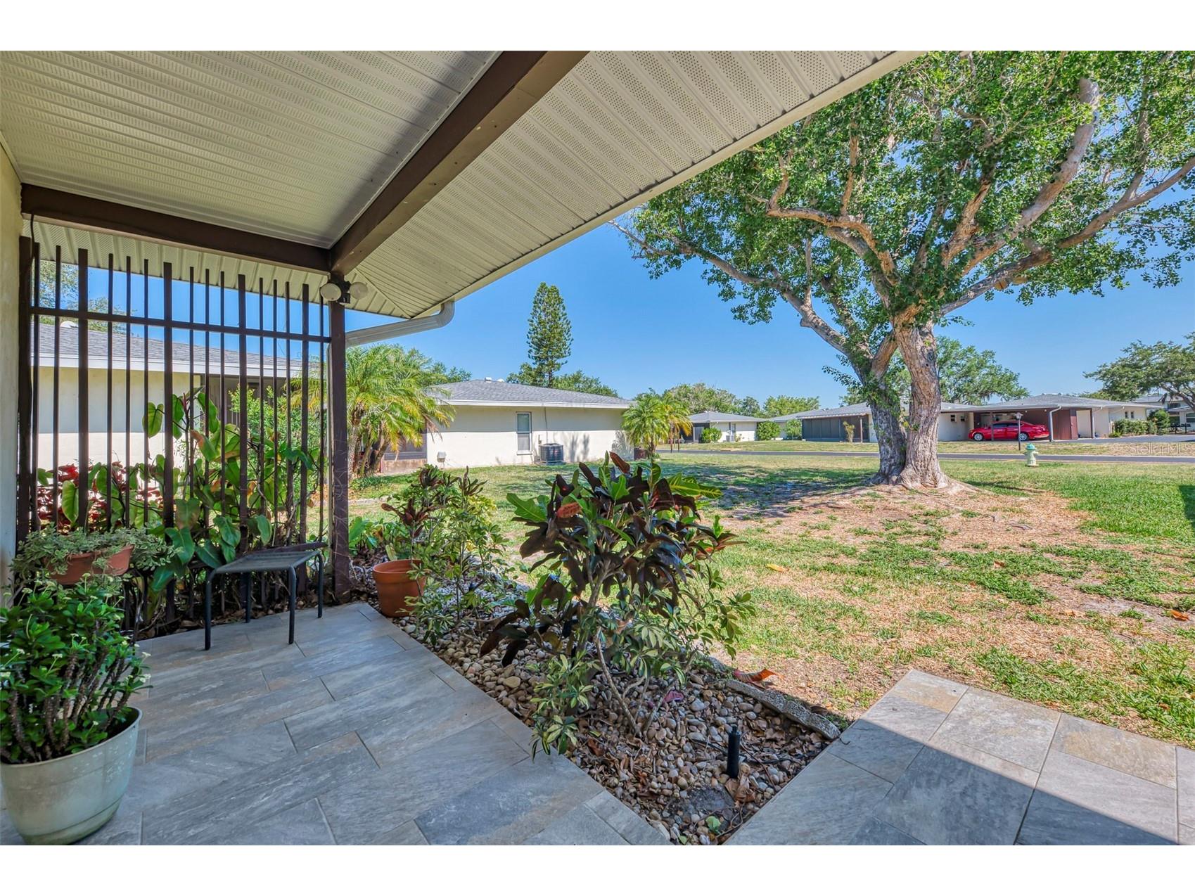 3360 Ramblewood Drive S #8 Sarasota FL 34237 A4693442 image5