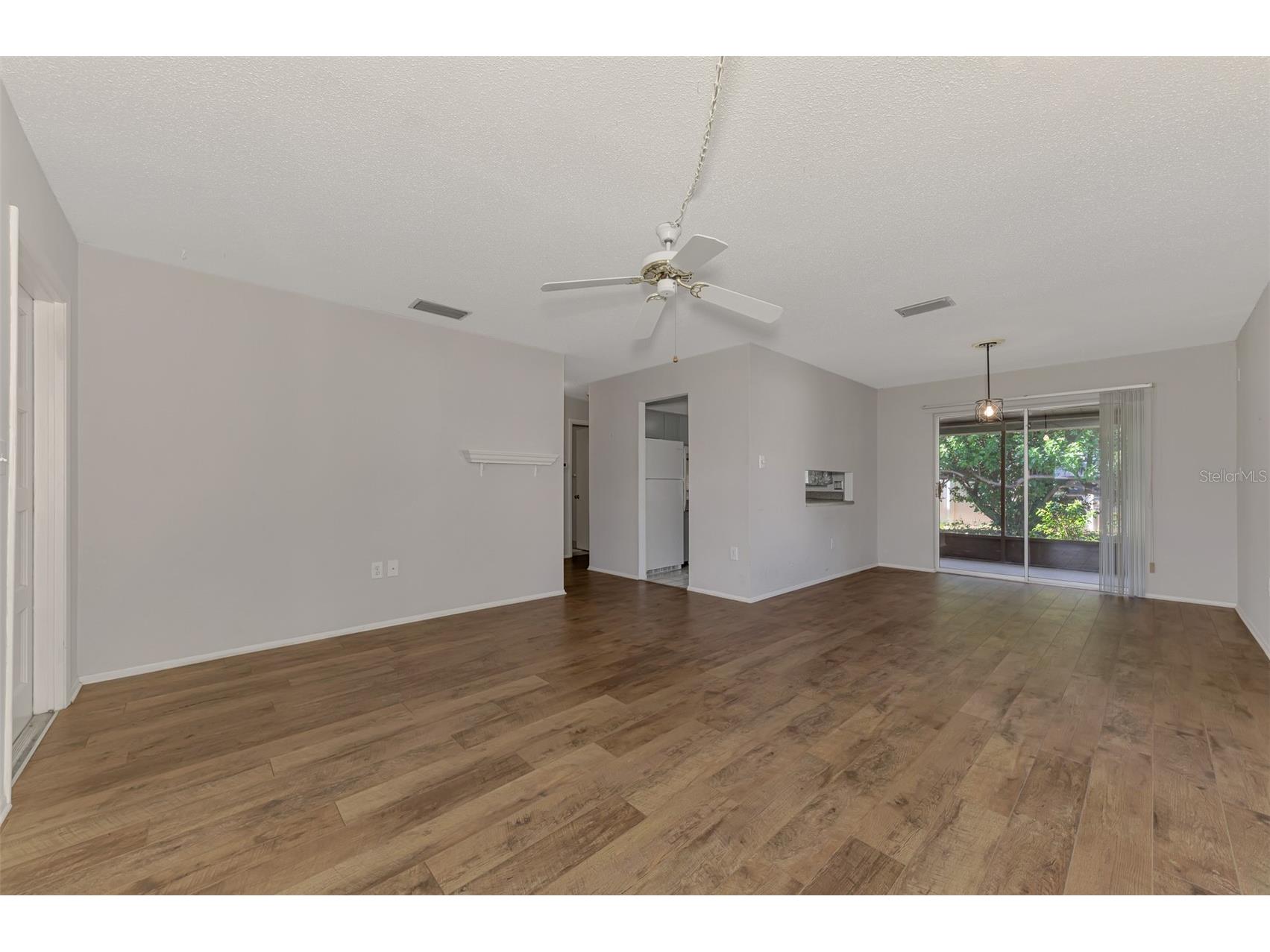 3360 Ramblewood Drive S #8 Sarasota FL 34237 A4693442 image9