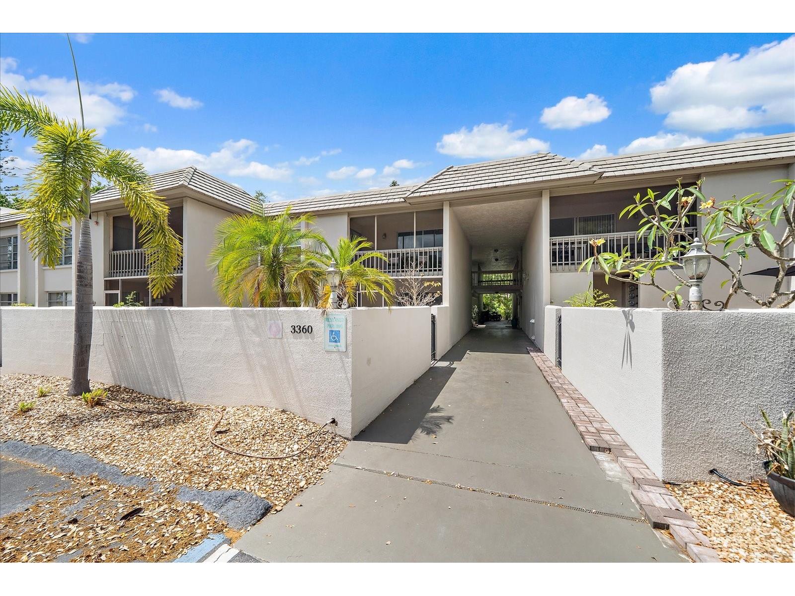3360 S Osprey Avenue #104B Sarasota FL 34239 A4688292 image1