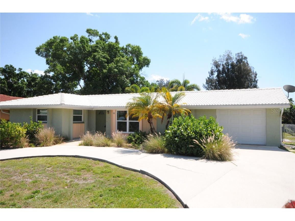 3361 Spring Mill Circle Sarasota FL 34239 A4605613 image1