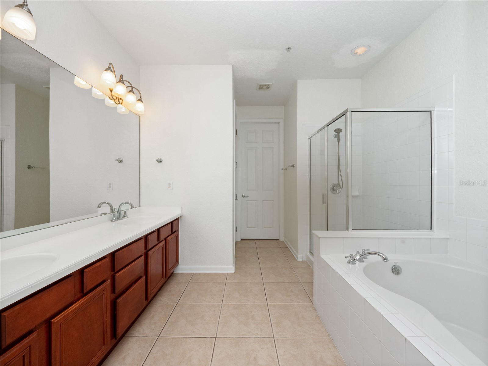 3362 Robert Trent Jones Drive #10407 Orlando FL 32835 O6389687 image17