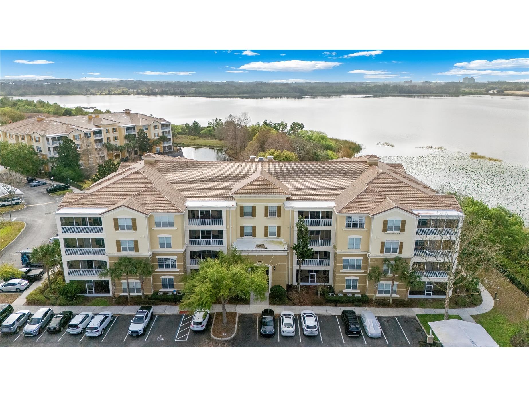 3362 Robert Trent Jones Drive #10407 Orlando FL 32835 O6389687 image2