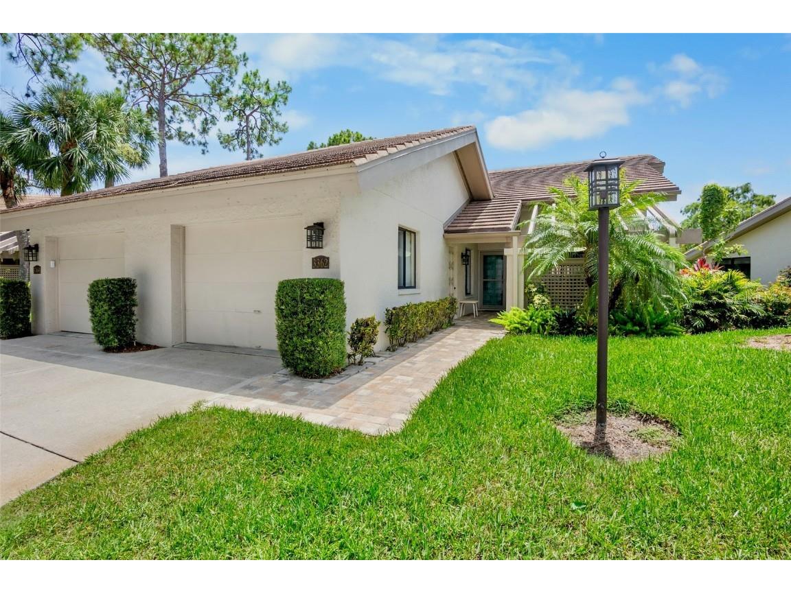 3362 Sandleheath #12 Sarasota FL 34235 A4655188 image1