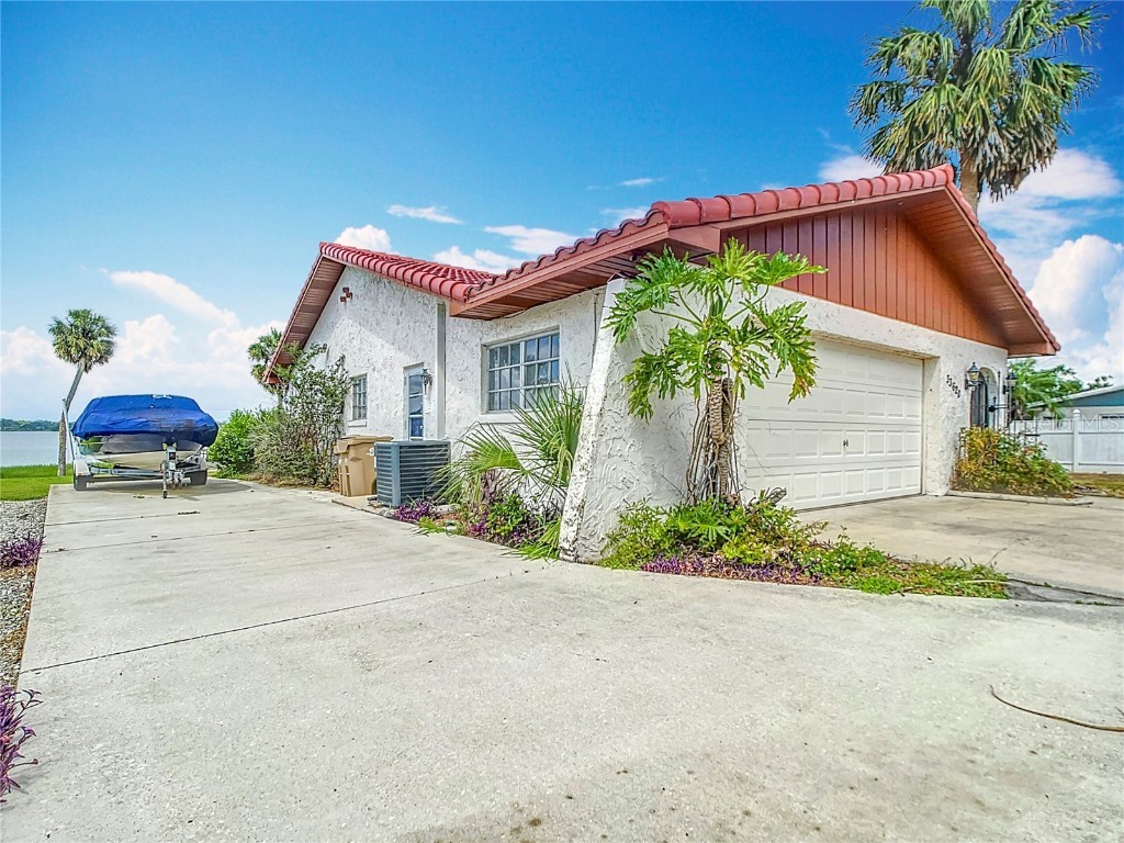 33620 Picciola Drive Fruitland Park FL 34731 - LAKE GRIFFIN G5106252 image11