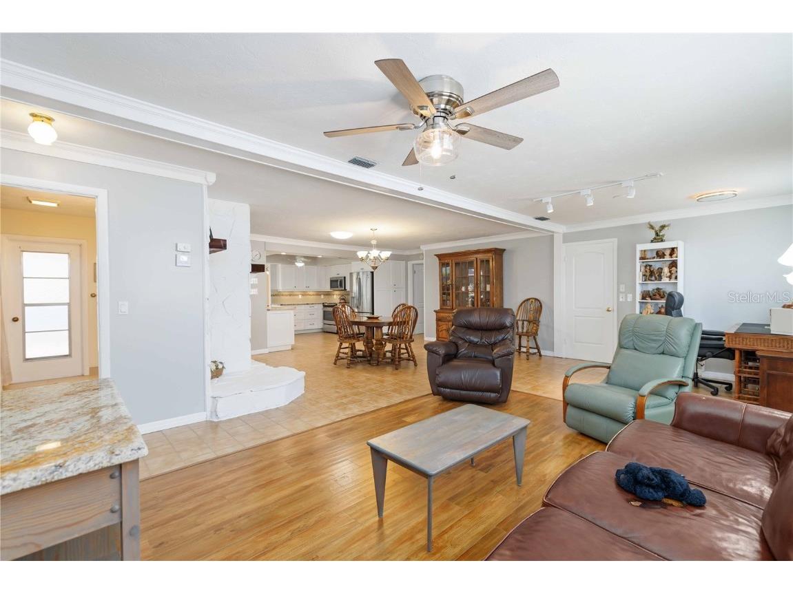 3363 Sheffield Circle Sarasota FL 34239 A4672288 image10