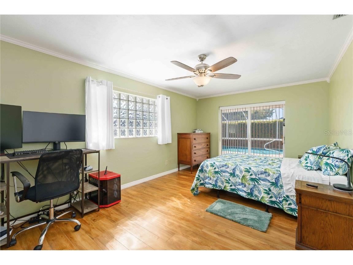 3363 Sheffield Circle Sarasota FL 34239 A4672288 image11