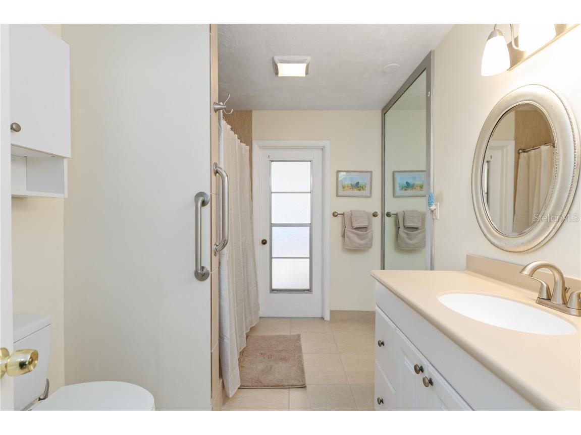 3363 Sheffield Circle Sarasota FL 34239 A4672288 image16