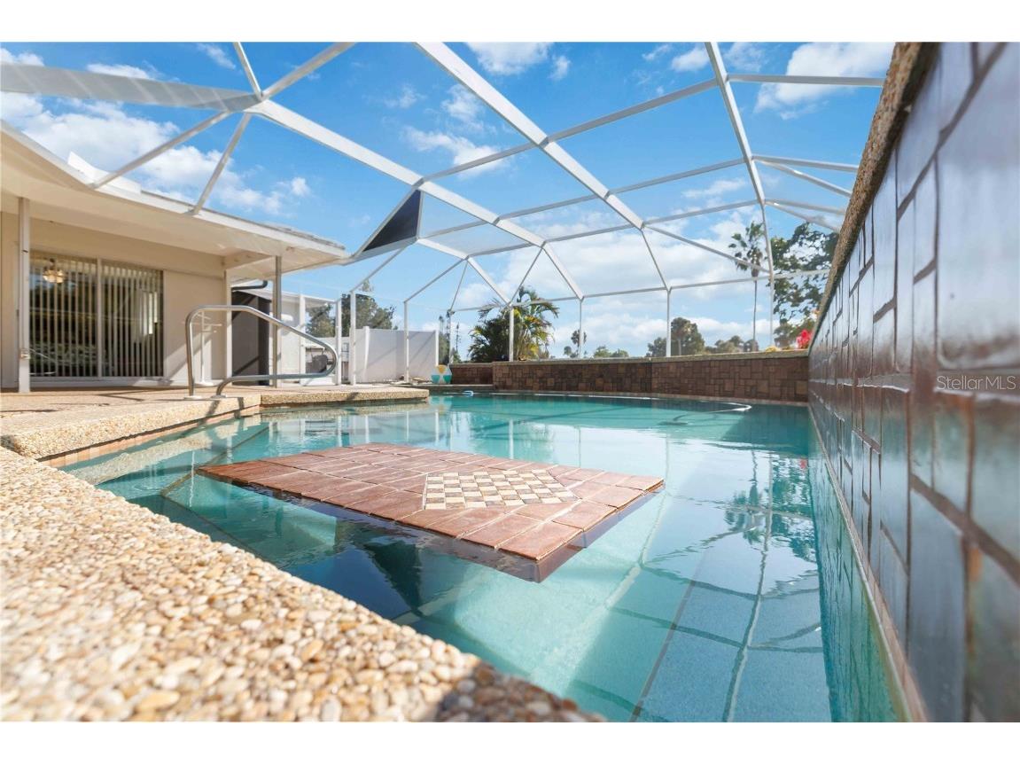 3363 Sheffield Circle Sarasota FL 34239 A4672288 image19